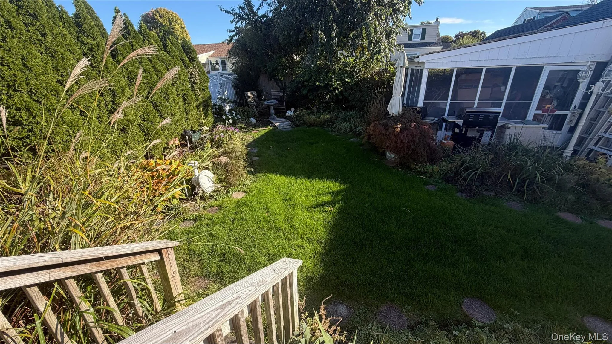 24 Plitt Avenue, Oyster Bay, NY, 2 Bedroom Bedrooms, 4 Room Rooms,2 BathroomBathrooms,Residential Lease,For Rent,Plitt,0,1063392 24 Plitt Avenue, Oyster Bay, NY, 2 Bedroom Bedrooms, 4 Room Rooms,2 BathroomBathrooms,Residential Lease,For Rent,Plitt,0,1063392