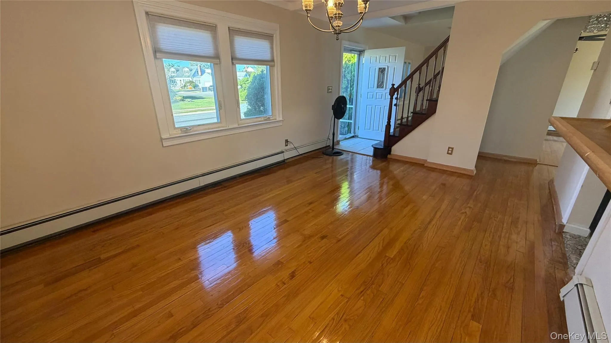 24 Plitt Avenue, Oyster Bay, NY, 2 Bedroom Bedrooms, 4 Room Rooms,2 BathroomBathrooms,Residential Lease,For Rent,Plitt,0,1063392 24 Plitt Avenue, Oyster Bay, NY, 2 Bedroom Bedrooms, 4 Room Rooms,2 BathroomBathrooms,Residential Lease,For Rent,Plitt,0,1063392
