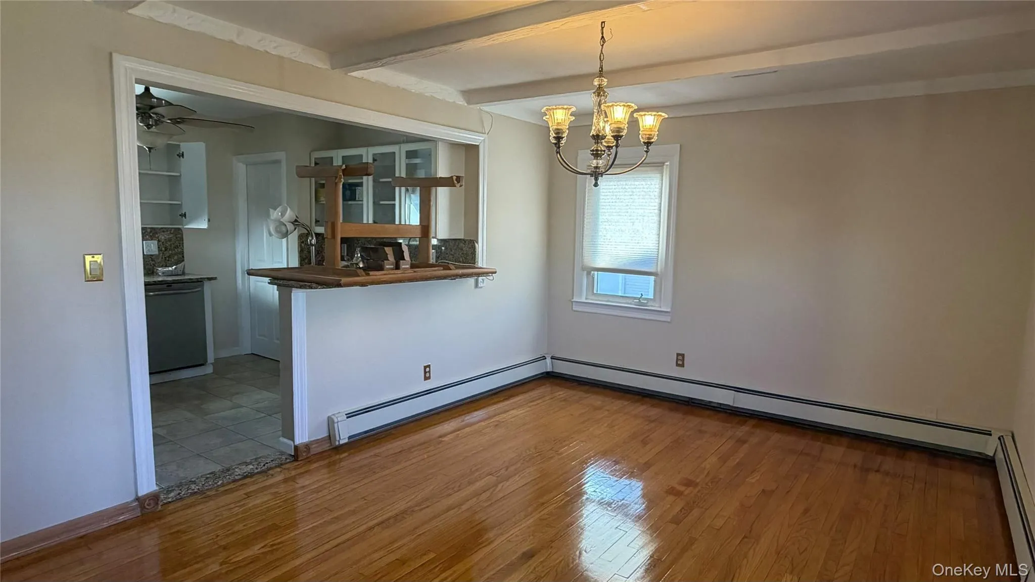 24 Plitt Avenue, Oyster Bay, NY, 2 Bedroom Bedrooms, 4 Room Rooms,2 BathroomBathrooms,Residential Lease,For Rent,Plitt,0,1063392 24 Plitt Avenue, Oyster Bay, NY, 2 Bedroom Bedrooms, 4 Room Rooms,2 BathroomBathrooms,Residential Lease,For Rent,Plitt,0,1063392