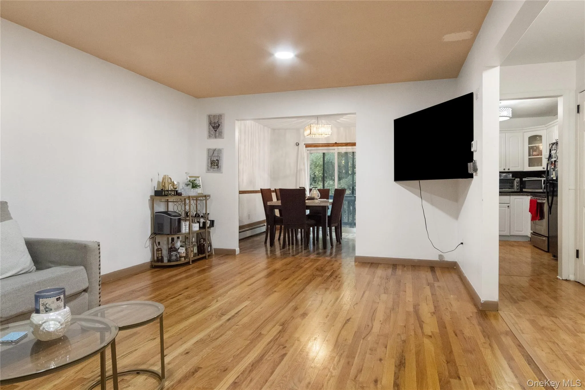 3 Heritage Drive, Monroe, NY, 3 Bedrooms Bedrooms, 9 Rooms Rooms,1 BathroomBathrooms,Residential,For Rent,Heritage,0,1063393 3 Heritage Drive, Monroe, NY, 3 Bedrooms Bedrooms, 9 Rooms Rooms,1 BathroomBathrooms,Residential,For Rent,Heritage,0,1063393