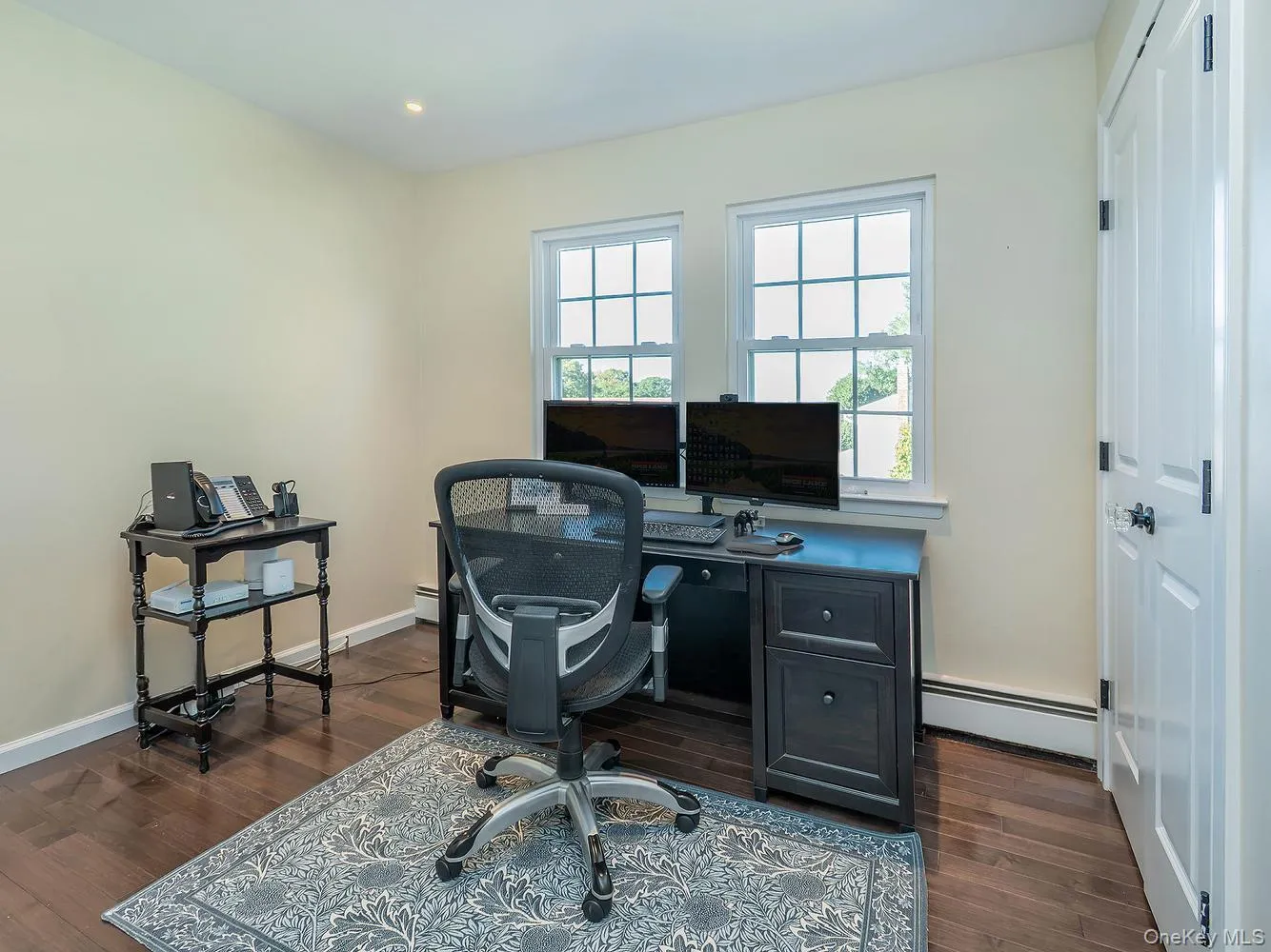 Office or bedroom #1 Office or bedroom #1