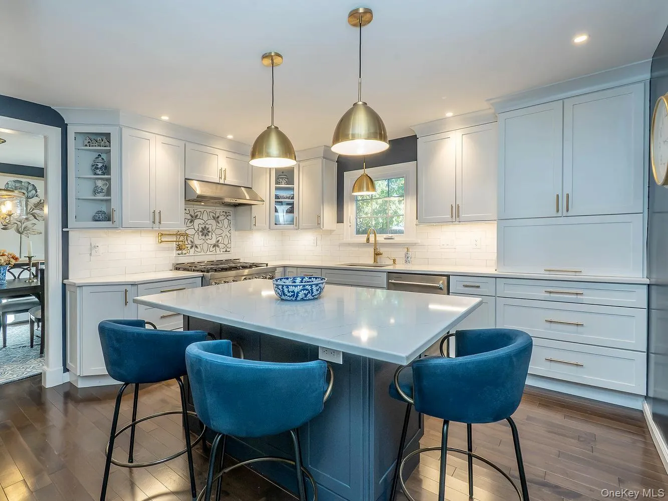 Kitchen island with seating up to 4 Kitchen island with seating up to 4