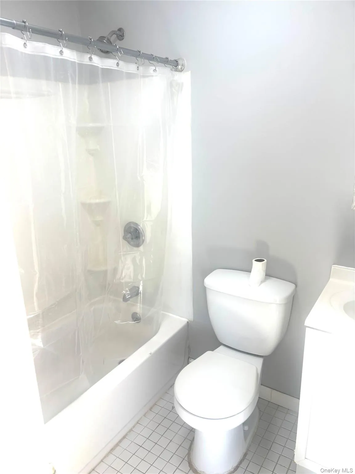 135 New Hyde Park Road, Hempstead, NY, 2 Bedrooms Bedrooms, 5 Rooms Rooms,1 BathroomBathrooms,Residential Lease,For Rent,New Hyde Park Road,0,1063399 135 New Hyde Park Road, Hempstead, NY, 2 Bedrooms Bedrooms, 5 Rooms Rooms,1 BathroomBathrooms,Residential Lease,For Rent,New Hyde Park Road,0,1063399
