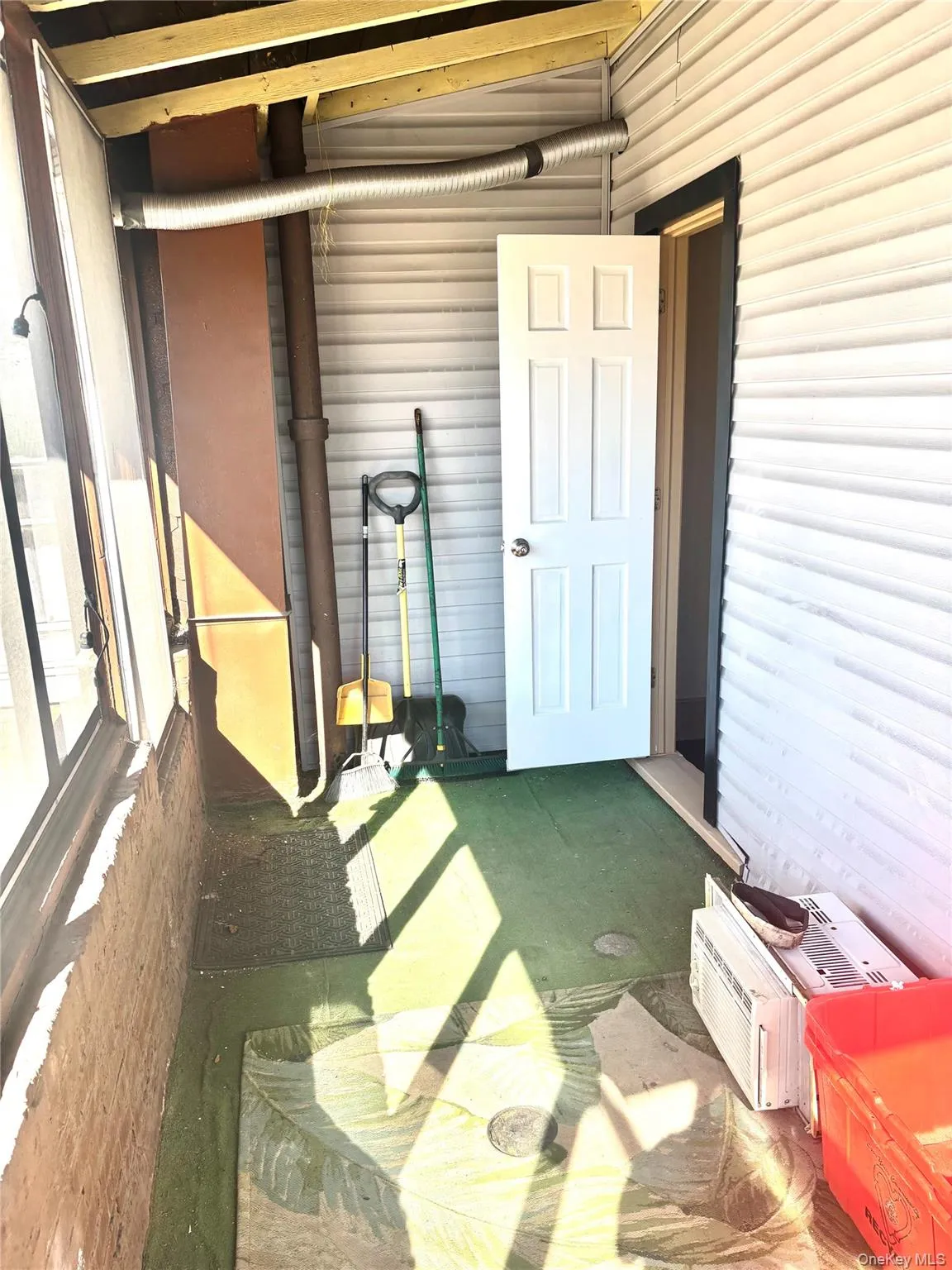135 New Hyde Park Road, Hempstead, NY, 2 Bedrooms Bedrooms, 5 Rooms Rooms,1 BathroomBathrooms,Residential Lease,For Rent,New Hyde Park Road,0,1063399 135 New Hyde Park Road, Hempstead, NY, 2 Bedrooms Bedrooms, 5 Rooms Rooms,1 BathroomBathrooms,Residential Lease,For Rent,New Hyde Park Road,0,1063399
