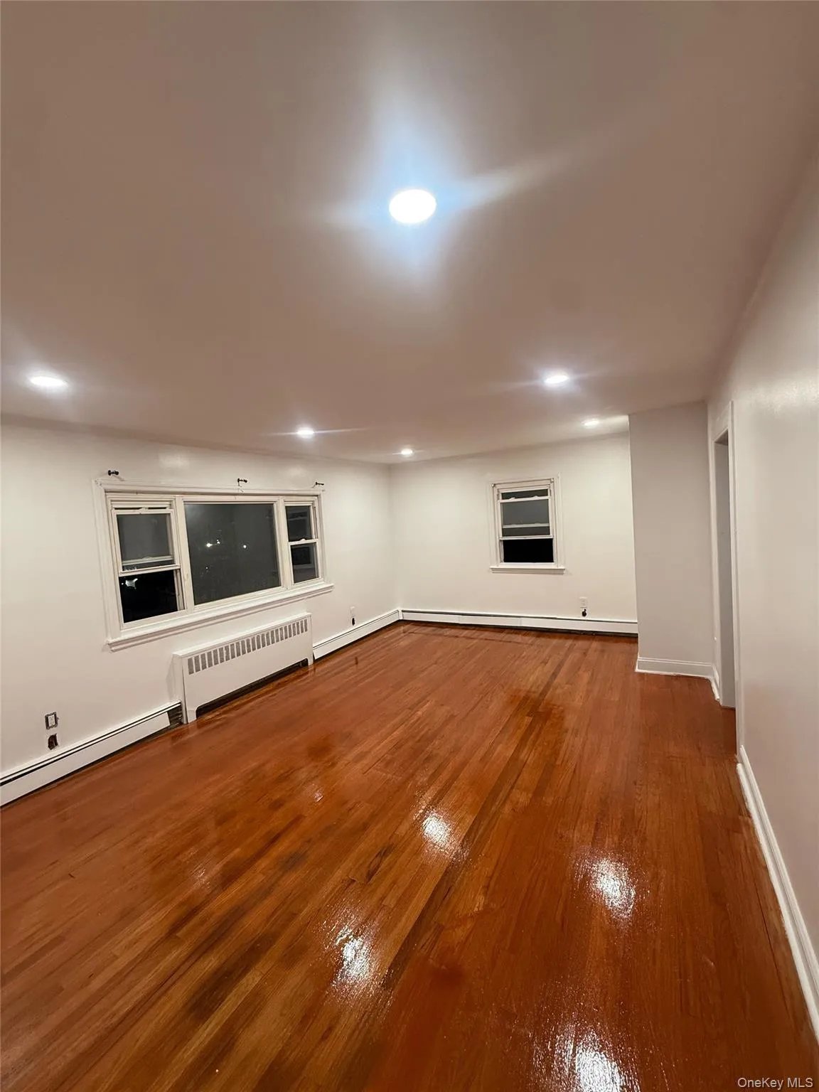 380 Hill Avenue, Hempstead, NY, 3 Bedroom Bedrooms, 5 Room Rooms,1 BathroomBathrooms,Residential Lease,For Rent,Hill,0,1063403 380 Hill Avenue, Hempstead, NY, 3 Bedroom Bedrooms, 5 Room Rooms,1 BathroomBathrooms,Residential Lease,For Rent,Hill,0,1063403