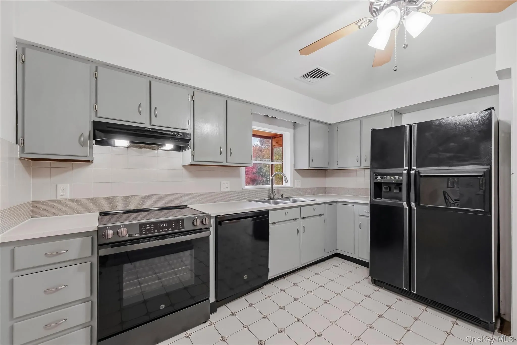 127 Croton Avenue, Cortlandt, NY, 3 Bedrooms Bedrooms, 10 Rooms Rooms,2 BathroomsBathrooms,Residential,For Rent,Croton,0,1063404 127 Croton Avenue, Cortlandt, NY, 3 Bedrooms Bedrooms, 10 Rooms Rooms,2 BathroomsBathrooms,Residential,For Rent,Croton,0,1063404