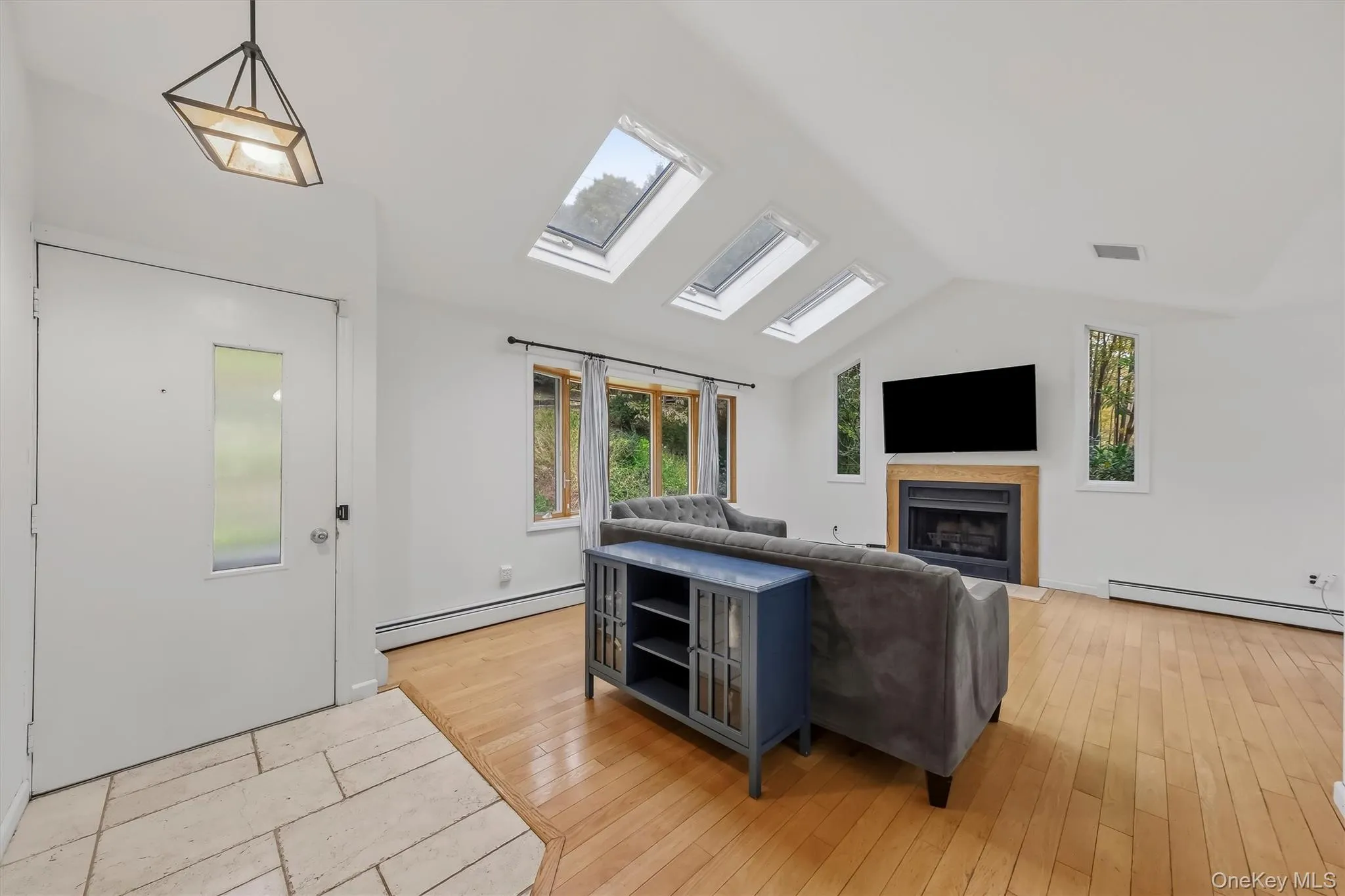 127 Croton Avenue, Cortlandt, NY, 3 Bedrooms Bedrooms, 10 Rooms Rooms,2 BathroomsBathrooms,Residential,For Rent,Croton,0,1063404 127 Croton Avenue, Cortlandt, NY, 3 Bedrooms Bedrooms, 10 Rooms Rooms,2 BathroomsBathrooms,Residential,For Rent,Croton,0,1063404