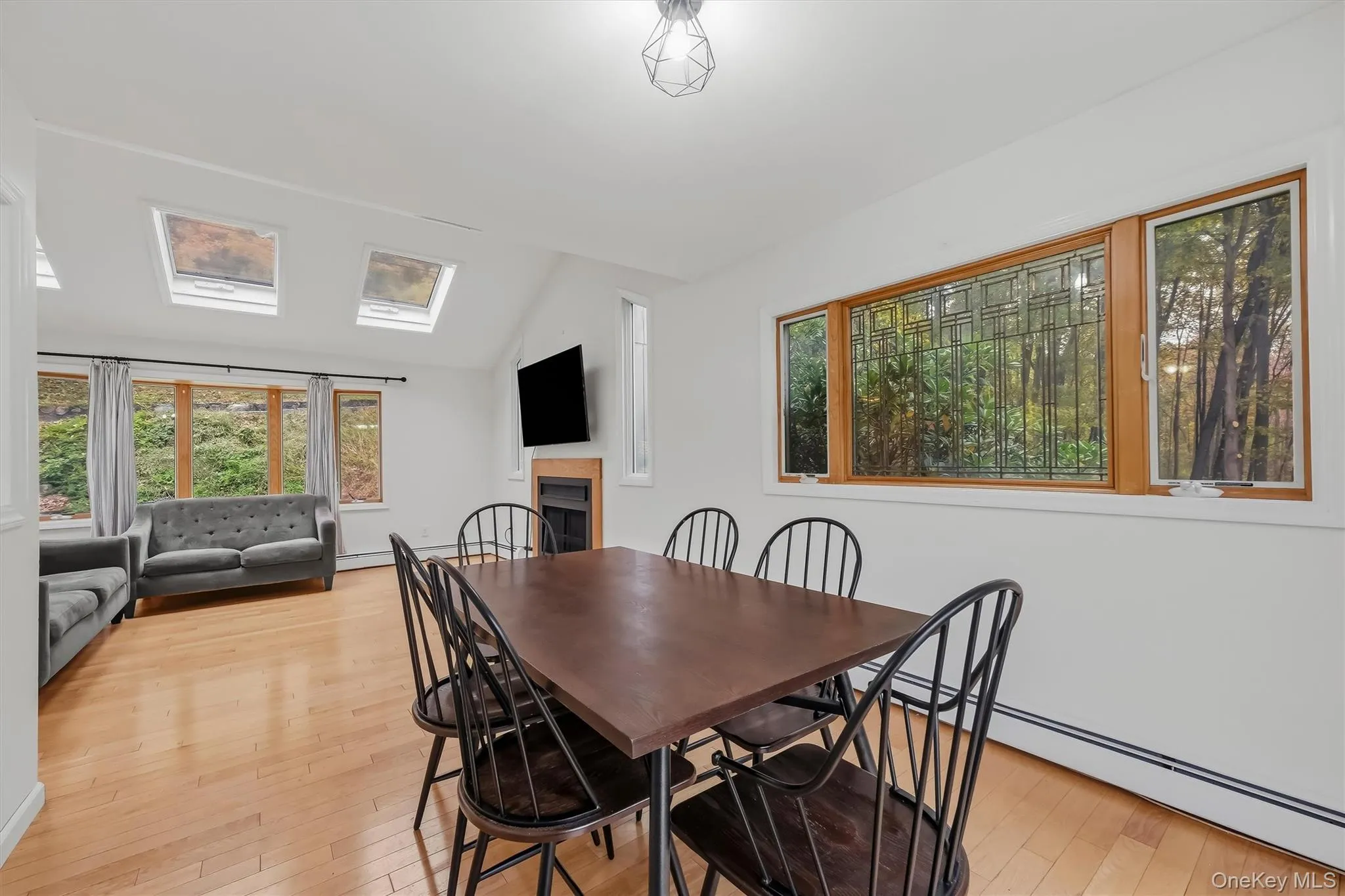127 Croton Avenue, Cortlandt, NY, 3 Bedrooms Bedrooms, 10 Rooms Rooms,2 BathroomsBathrooms,Residential,For Rent,Croton,0,1063404 127 Croton Avenue, Cortlandt, NY, 3 Bedrooms Bedrooms, 10 Rooms Rooms,2 BathroomsBathrooms,Residential,For Rent,Croton,0,1063404