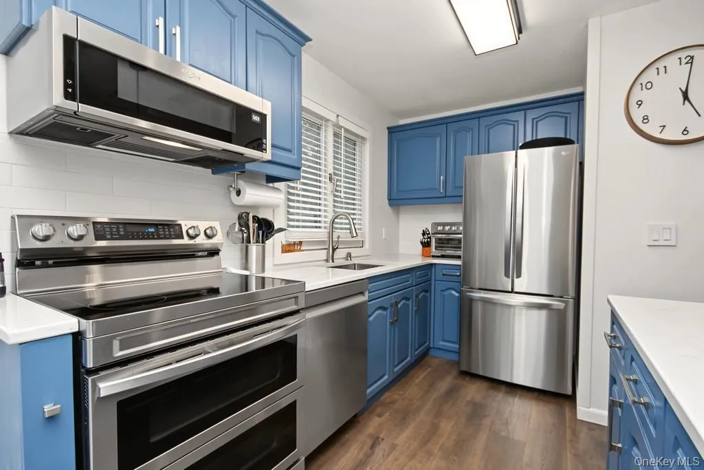 20 Lakeview Court, Thompson, NY, 2 Bedrooms Bedrooms, 6 Rooms Rooms,2 BathroomsBathrooms,Residential,For Rent,Lakeview,0,1063405 20 Lakeview Court, Thompson, NY, 2 Bedrooms Bedrooms, 6 Rooms Rooms,2 BathroomsBathrooms,Residential,For Rent,Lakeview,0,1063405