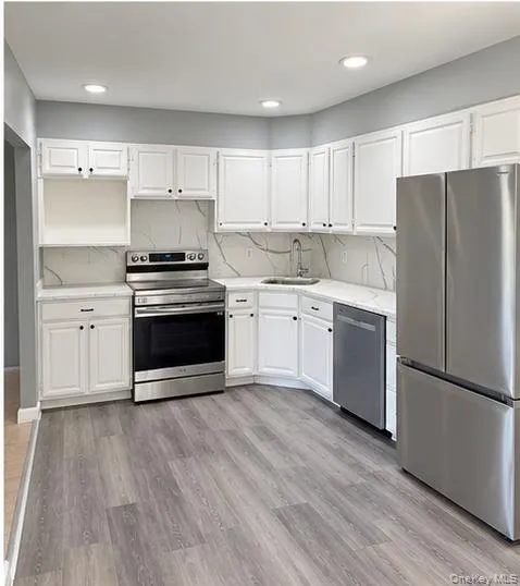 2909 Falcon Avenue, Brookhaven, NY, 3 Bedrooms Bedrooms, 8 Rooms Rooms,1 BathroomBathrooms,Residential,For Rent,Falcon,0,1063411 2909 Falcon Avenue, Brookhaven, NY, 3 Bedrooms Bedrooms, 8 Rooms Rooms,1 BathroomBathrooms,Residential,For Rent,Falcon,0,1063411