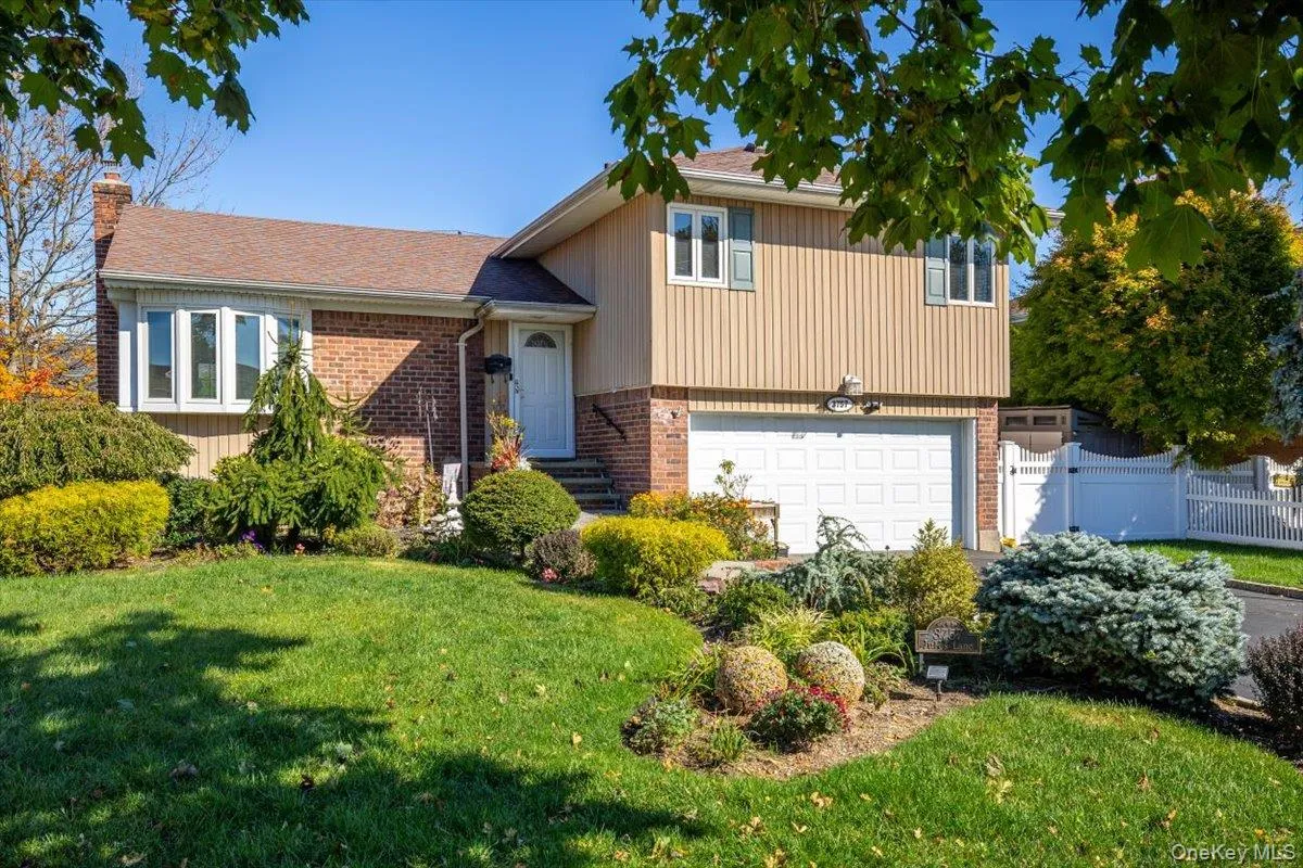 3757 Jules Lane, Hempstead, NY, 3 Bedrooms Bedrooms, 7 Rooms Rooms,3 BathroomsBathrooms,Residential,For Rent,Jules,0,1063416 3757 Jules Lane, Hempstead, NY, 3 Bedrooms Bedrooms, 7 Rooms Rooms,3 BathroomsBathrooms,Residential,For Rent,Jules,0,1063416