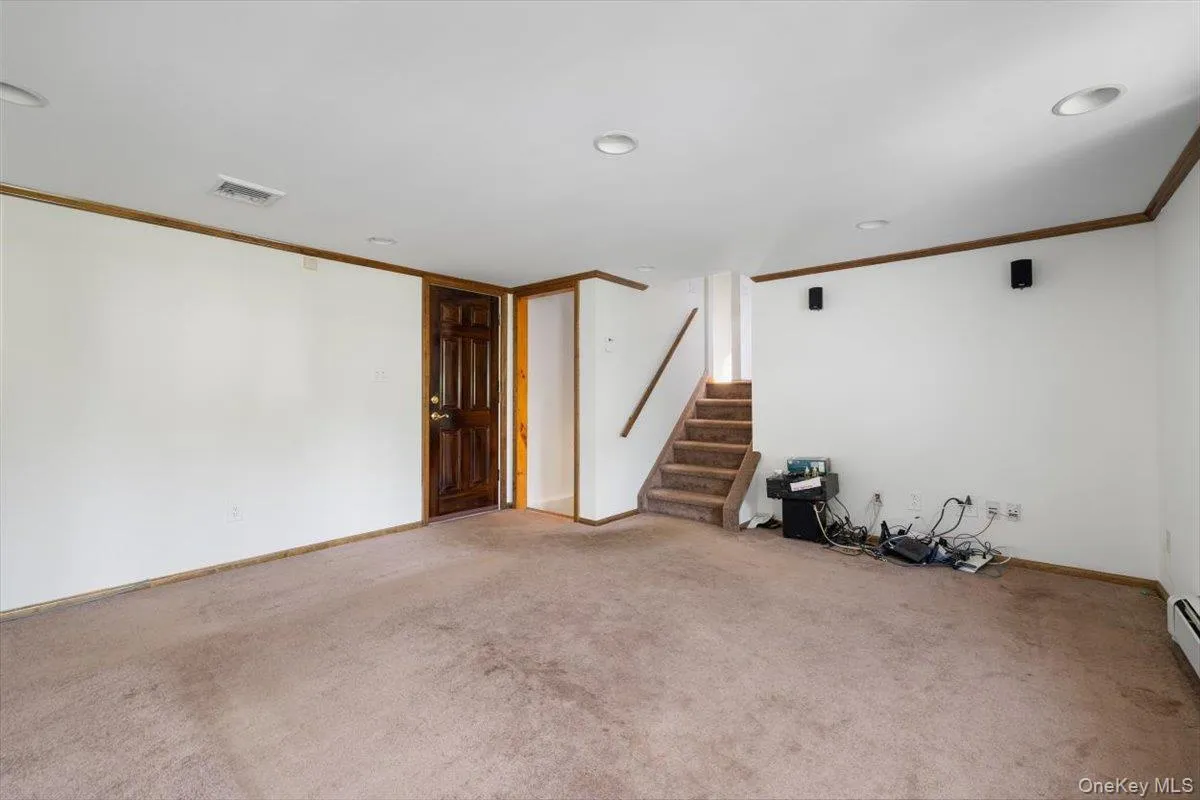 3757 Jules Lane, Hempstead, NY, 3 Bedrooms Bedrooms, 7 Rooms Rooms,3 BathroomsBathrooms,Residential,For Rent,Jules,0,1063416 3757 Jules Lane, Hempstead, NY, 3 Bedrooms Bedrooms, 7 Rooms Rooms,3 BathroomsBathrooms,Residential,For Rent,Jules,0,1063416