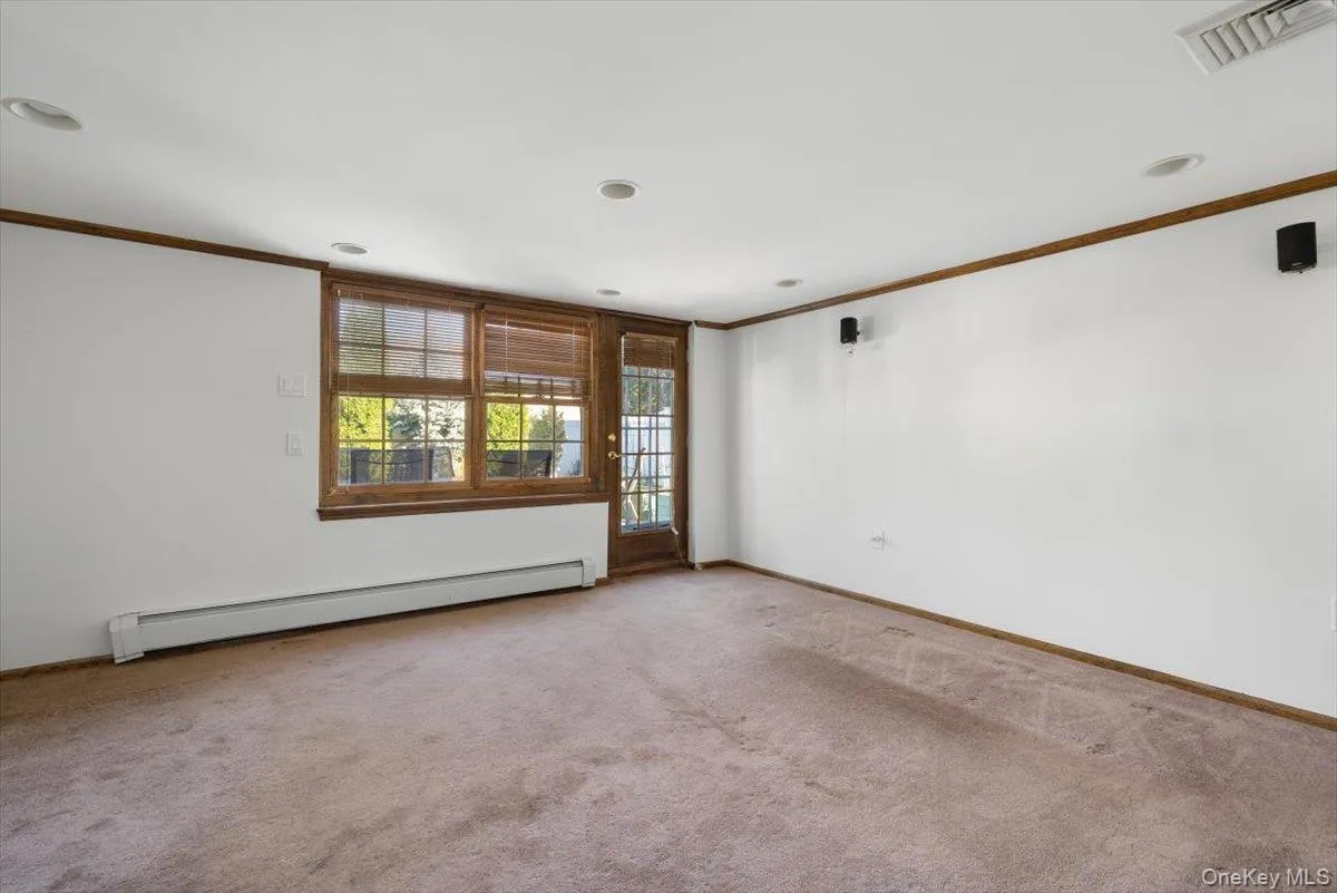 3757 Jules Lane, Hempstead, NY, 3 Bedrooms Bedrooms, 7 Rooms Rooms,3 BathroomsBathrooms,Residential,For Rent,Jules,0,1063416 3757 Jules Lane, Hempstead, NY, 3 Bedrooms Bedrooms, 7 Rooms Rooms,3 BathroomsBathrooms,Residential,For Rent,Jules,0,1063416
