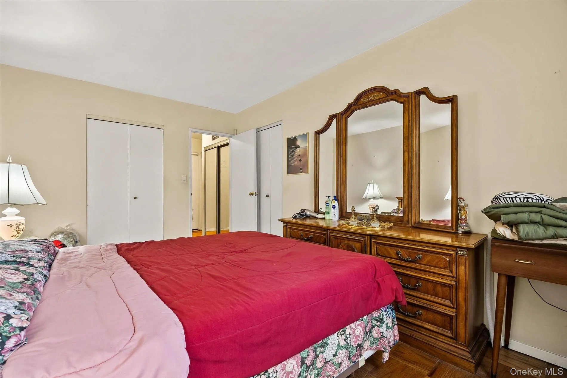 1874 Pelham Parkway, New York, NY, 2 Bedrooms Bedrooms, 6 Rooms Rooms,2 BathroomsBathrooms,Residential,For Rent,Pelham,0,1063421 1874 Pelham Parkway, New York, NY, 2 Bedrooms Bedrooms, 6 Rooms Rooms,2 BathroomsBathrooms,Residential,For Rent,Pelham,0,1063421