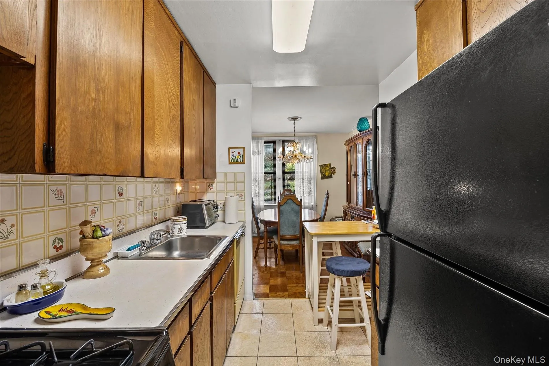 1874 Pelham Parkway, New York, NY, 2 Bedrooms Bedrooms, 6 Rooms Rooms,2 BathroomsBathrooms,Residential,For Rent,Pelham,0,1063421 1874 Pelham Parkway, New York, NY, 2 Bedrooms Bedrooms, 6 Rooms Rooms,2 BathroomsBathrooms,Residential,For Rent,Pelham,0,1063421