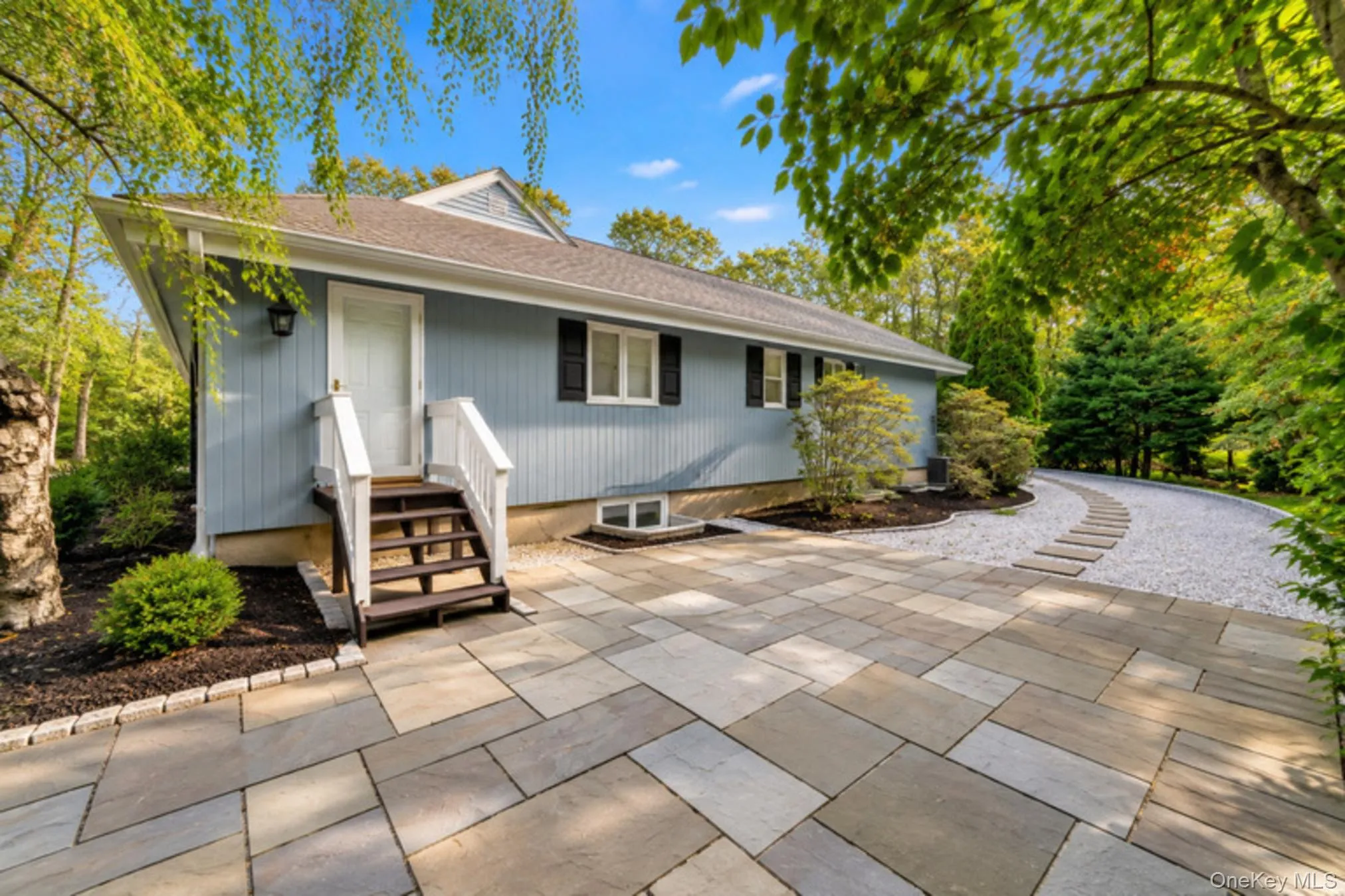 14 N Quarter Road, Southampton, New York 11977