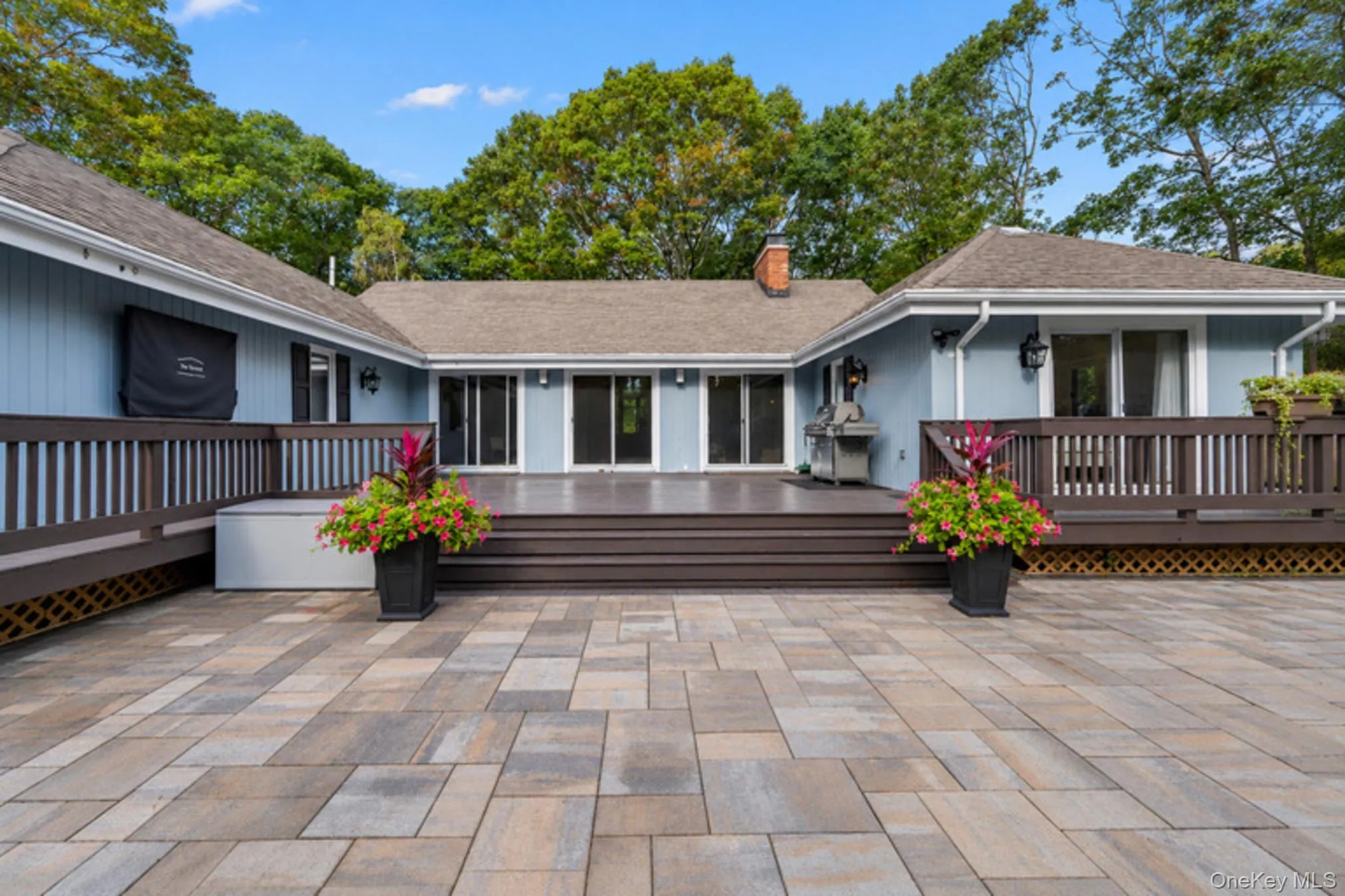 14 N Quarter Road, Southampton, New York 11977