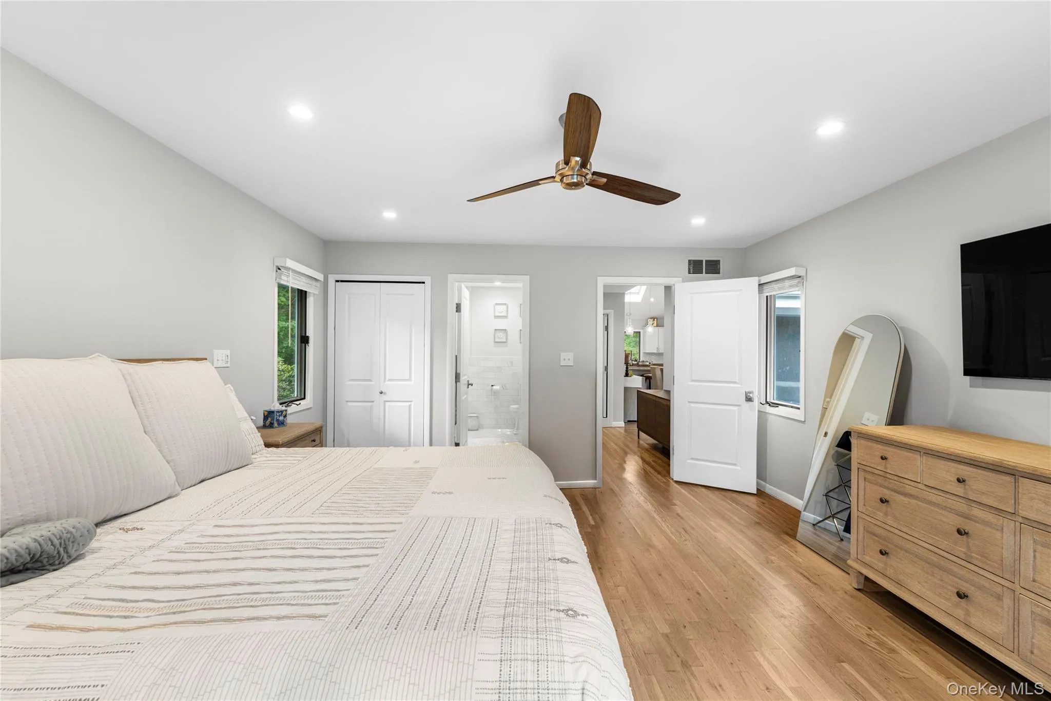 14 N Quarter Road, Southampton, New York 11977