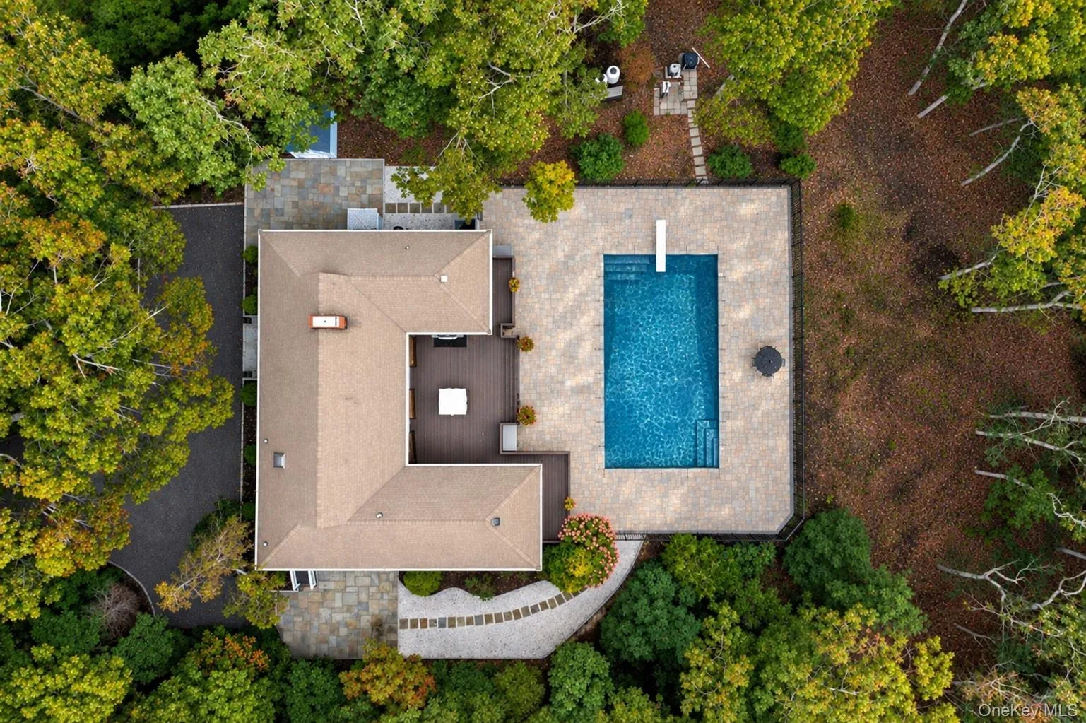 14 N Quarter Road, Southampton, New York 11977