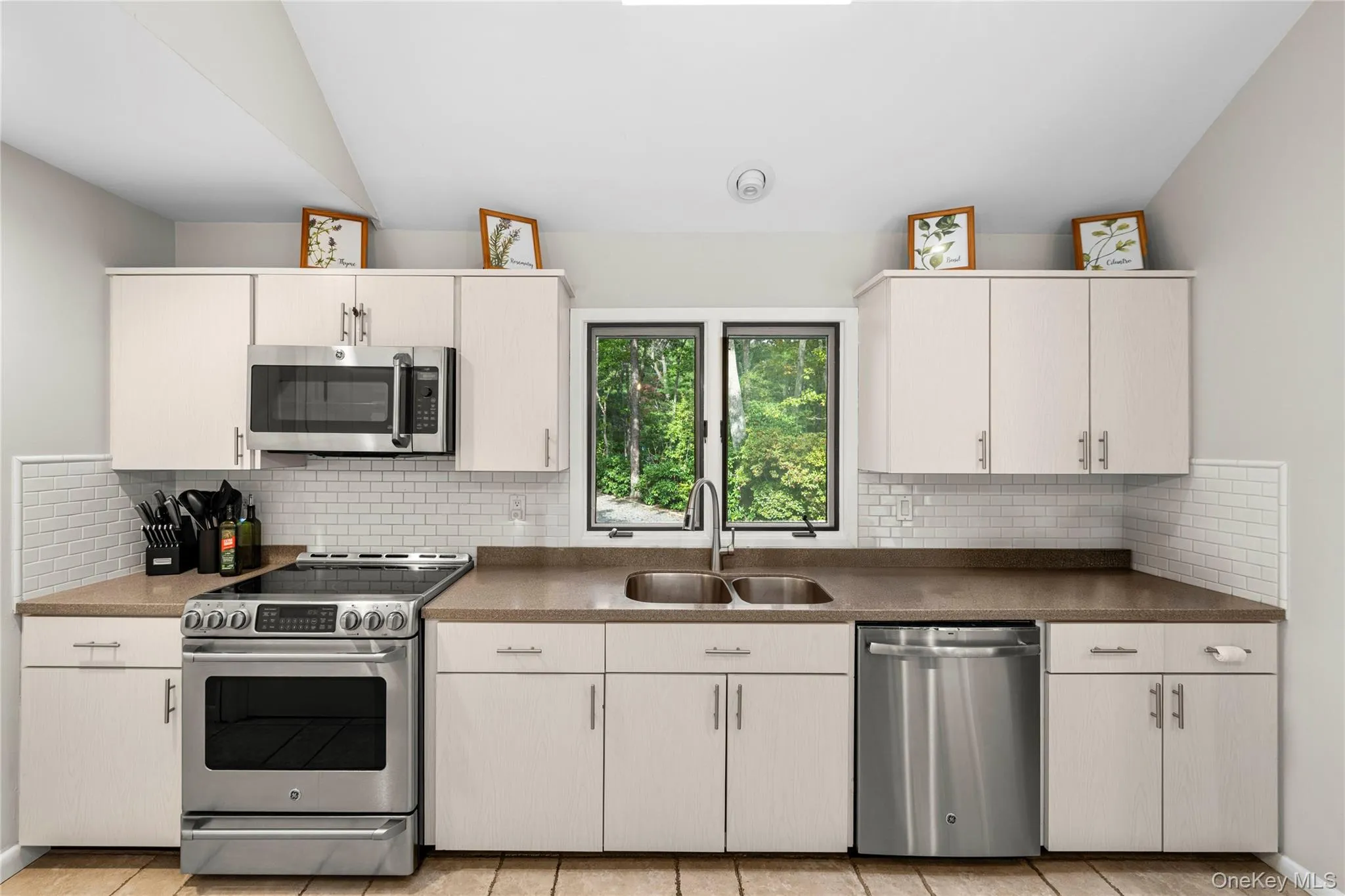 14 N Quarter Road, Southampton, New York 11977