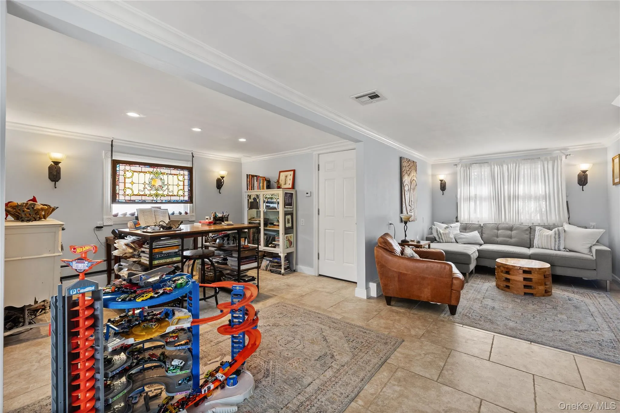 3 Lewis Circle, Babylon, NY, 4 Bedrooms Bedrooms, 8 Rooms Rooms,2 BathroomsBathrooms,Residential,For Rent,Lewis,0,1063427 3 Lewis Circle, Babylon, NY, 4 Bedrooms Bedrooms, 8 Rooms Rooms,2 BathroomsBathrooms,Residential,For Rent,Lewis,0,1063427