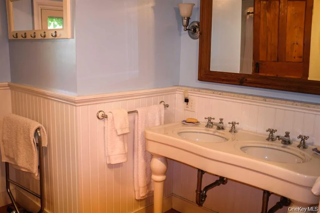 11 Smithfield, Amenia, NY, 3 Bedrooms Bedrooms, 9 Rooms Rooms,3 BathroomsBathrooms,Residential Lease,For Rent,Smithfield,0,1063430 11 Smithfield, Amenia, NY, 3 Bedrooms Bedrooms, 9 Rooms Rooms,3 BathroomsBathrooms,Residential Lease,For Rent,Smithfield,0,1063430