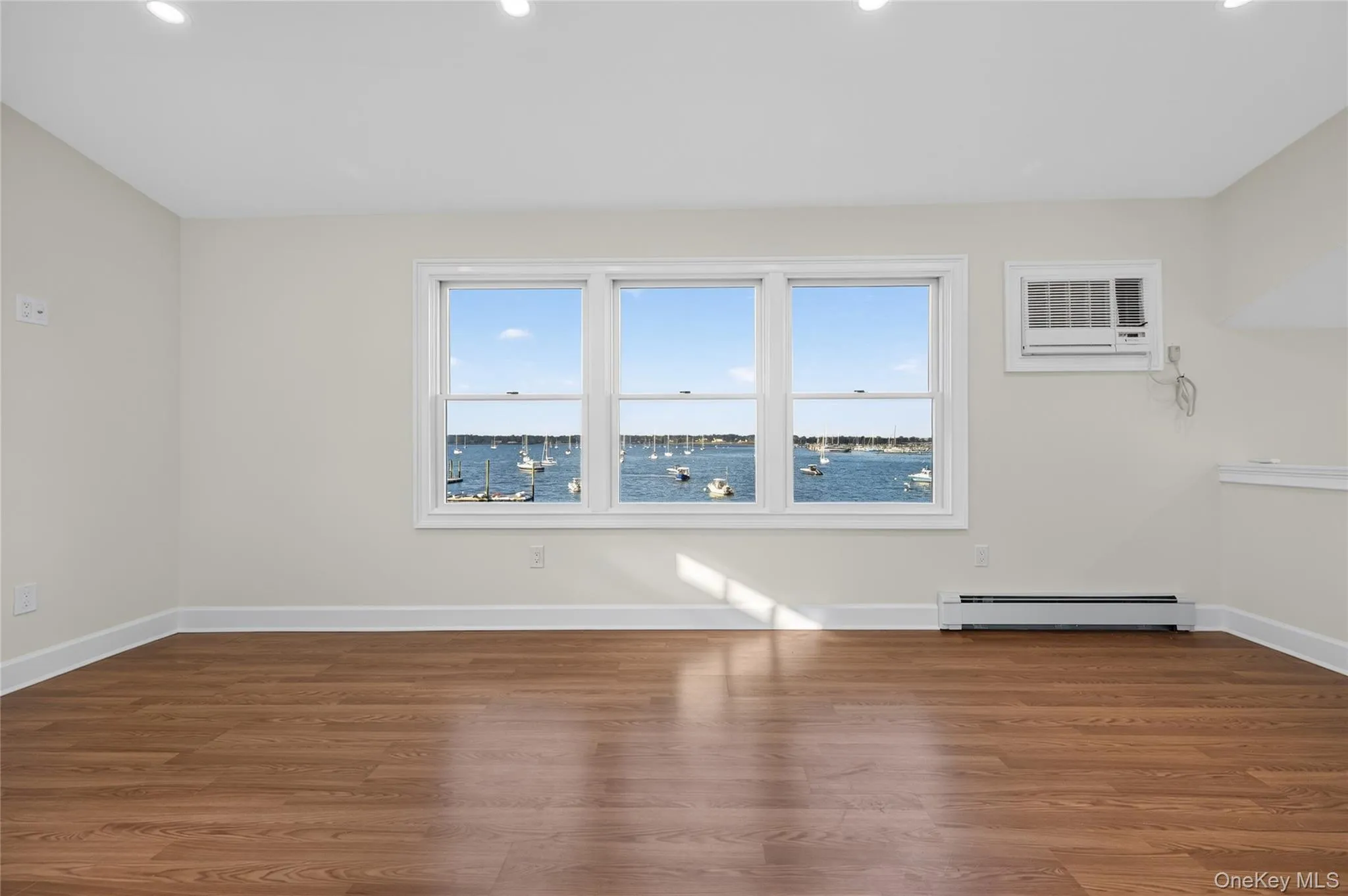 11 Sintsink Drive West, North Hempstead, NY, 1 Bedroom Bedrooms, 3 Rooms Rooms,1 BathroomBathrooms,Residential Lease,For Rent,Sintsink Drive West,0,1063432 11 Sintsink Drive West, North Hempstead, NY, 1 Bedroom Bedrooms, 3 Rooms Rooms,1 BathroomBathrooms,Residential Lease,For Rent,Sintsink Drive West,0,1063432