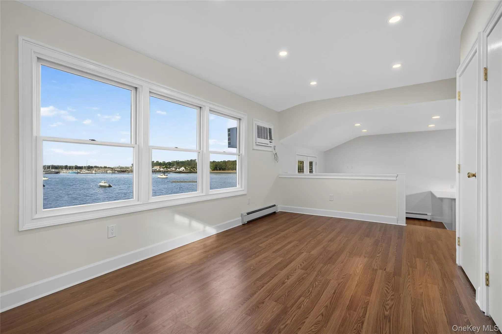 11 Sintsink Drive West, North Hempstead, NY, 1 Bedroom Bedrooms, 3 Rooms Rooms,1 BathroomBathrooms,Residential Lease,For Rent,Sintsink Drive West,0,1063432 11 Sintsink Drive West, North Hempstead, NY, 1 Bedroom Bedrooms, 3 Rooms Rooms,1 BathroomBathrooms,Residential Lease,For Rent,Sintsink Drive West,0,1063432