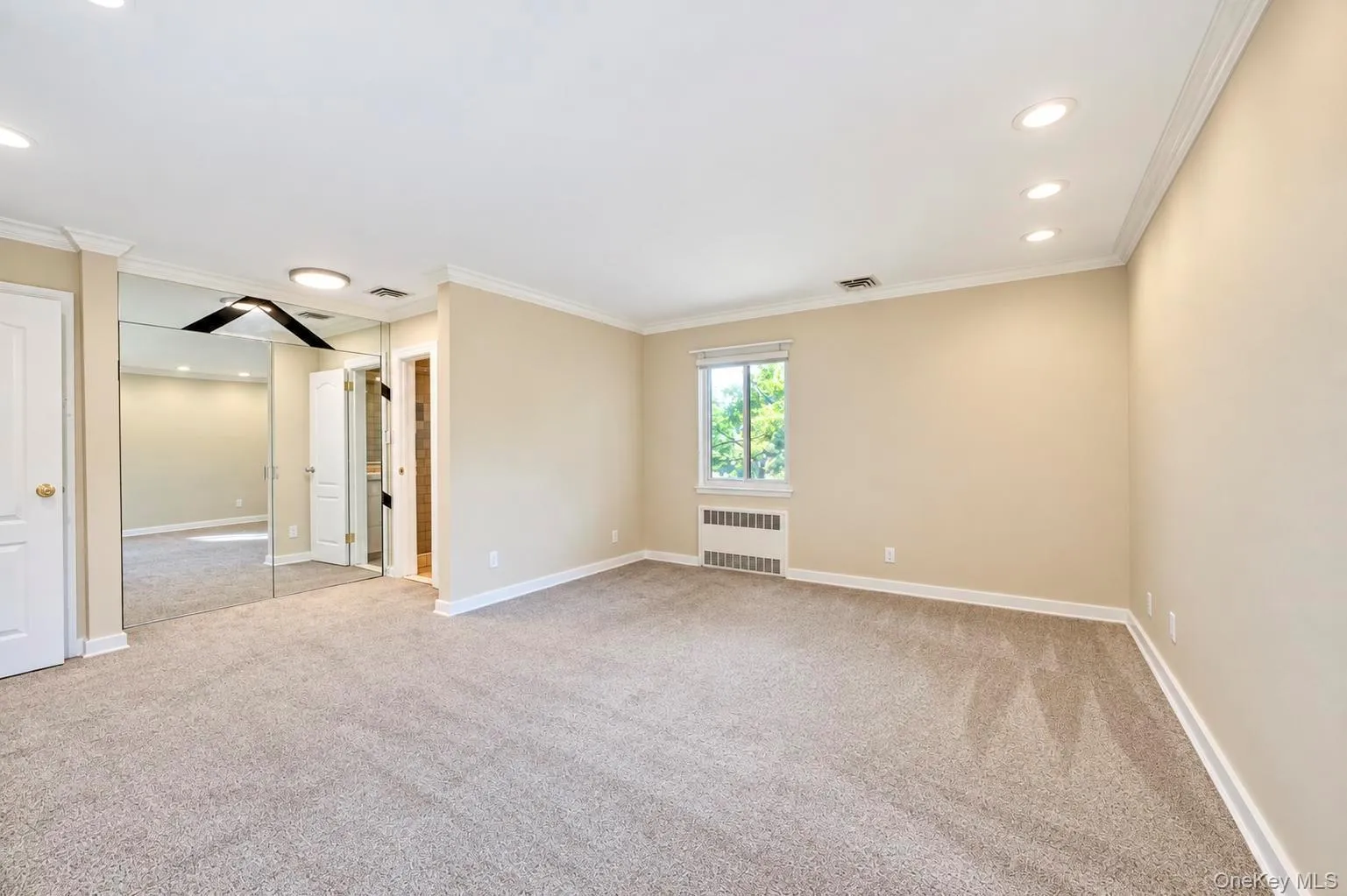 8 Rivers Drive, North Hempstead, NY, 5 Bedrooms Bedrooms, 10 Rooms Rooms,3 BathroomsBathrooms,Residential,For Rent,Rivers,0,1063435 8 Rivers Drive, North Hempstead, NY, 5 Bedrooms Bedrooms, 10 Rooms Rooms,3 BathroomsBathrooms,Residential,For Rent,Rivers,0,1063435