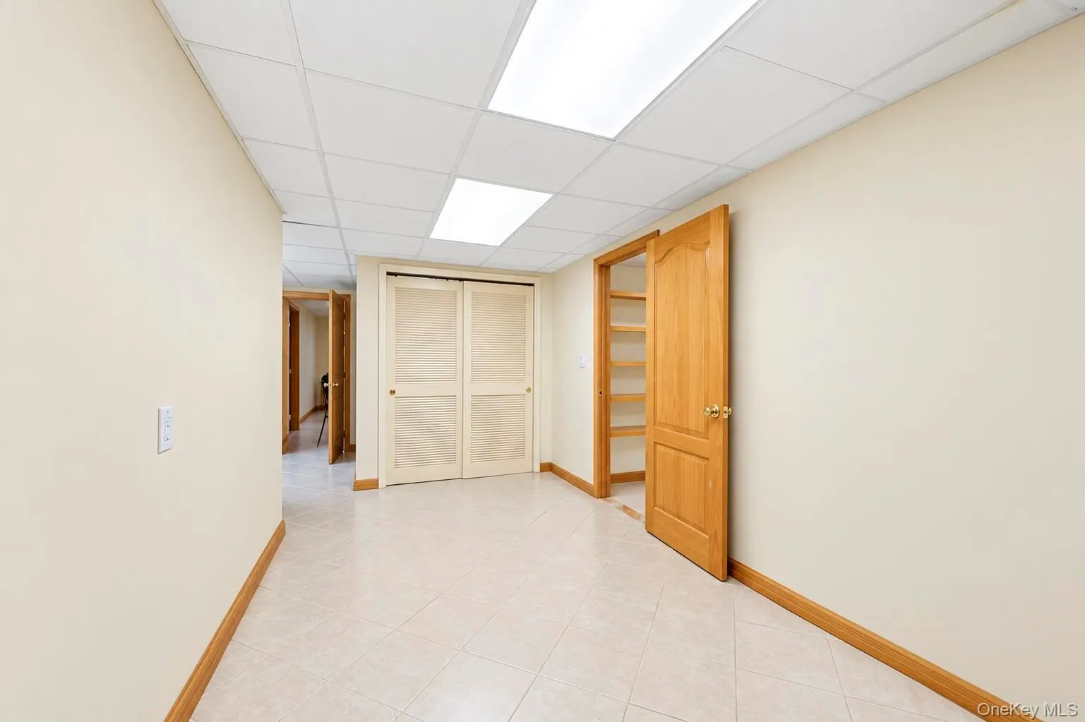 8 Rivers Drive, North Hempstead, NY, 5 Bedrooms Bedrooms, 10 Rooms Rooms,3 BathroomsBathrooms,Residential,For Rent,Rivers,0,1063435 8 Rivers Drive, North Hempstead, NY, 5 Bedrooms Bedrooms, 10 Rooms Rooms,3 BathroomsBathrooms,Residential,For Rent,Rivers,0,1063435