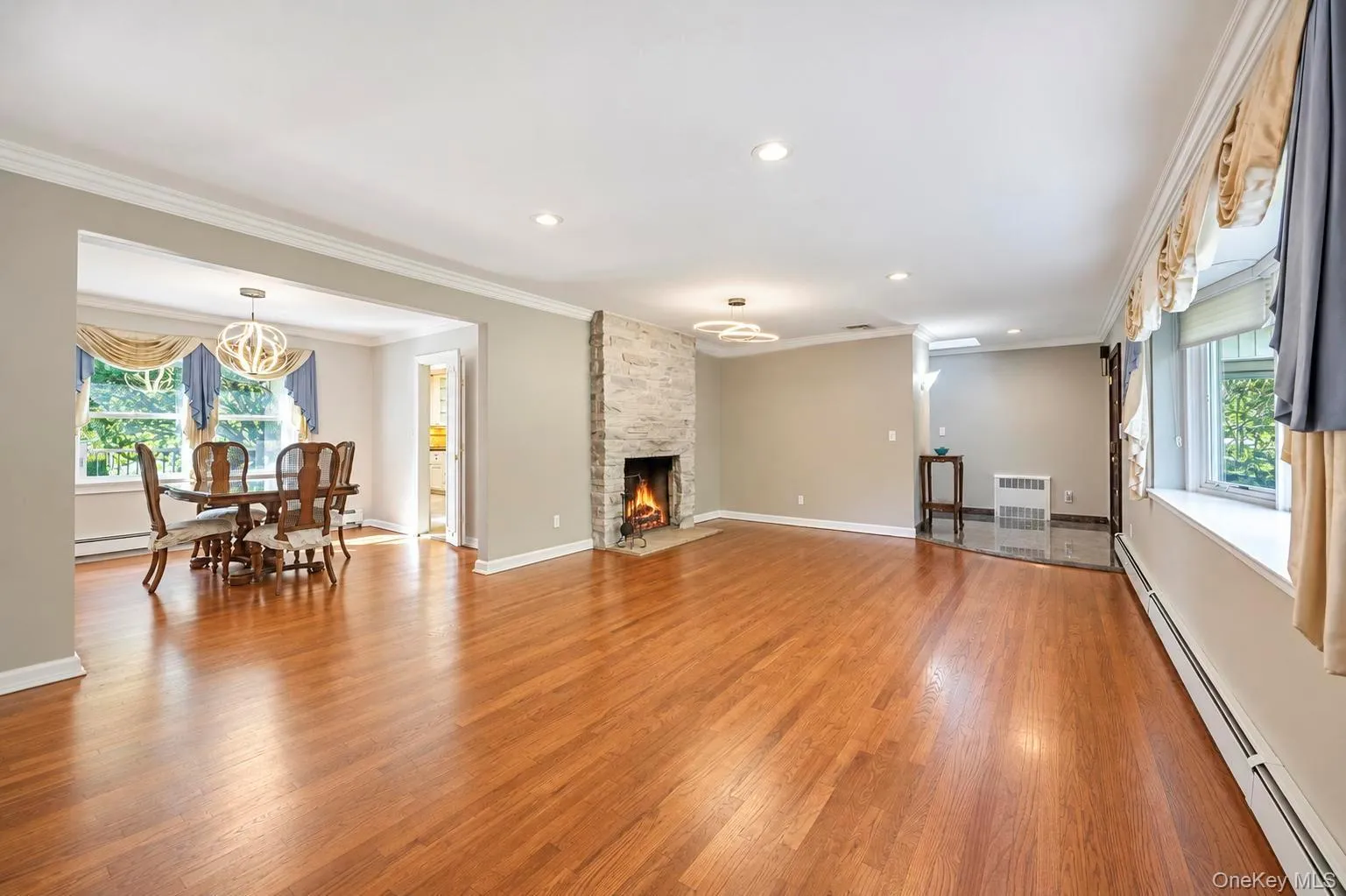 8 Rivers Drive, North Hempstead, NY, 5 Bedrooms Bedrooms, 10 Rooms Rooms,3 BathroomsBathrooms,Residential,For Rent,Rivers,0,1063435 8 Rivers Drive, North Hempstead, NY, 5 Bedrooms Bedrooms, 10 Rooms Rooms,3 BathroomsBathrooms,Residential,For Rent,Rivers,0,1063435