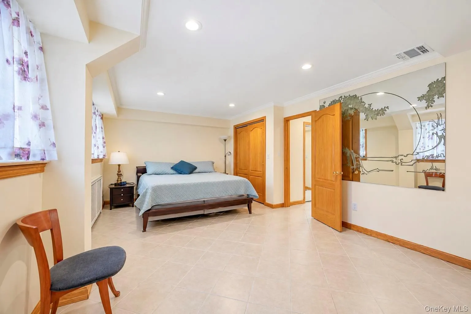 8 Rivers Drive, North Hempstead, NY, 5 Bedrooms Bedrooms, 10 Rooms Rooms,3 BathroomsBathrooms,Residential,For Rent,Rivers,0,1063435 8 Rivers Drive, North Hempstead, NY, 5 Bedrooms Bedrooms, 10 Rooms Rooms,3 BathroomsBathrooms,Residential,For Rent,Rivers,0,1063435