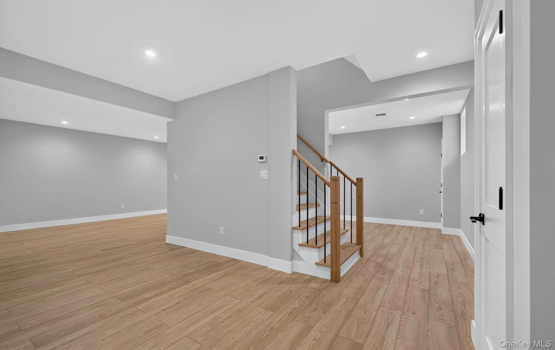 170 San Juan Avenue, North Hempstead, NY, 4 Bedrooms Bedrooms, 10 Rooms Rooms,5 BathroomsBathrooms,Residential,For Rent,San Juan,0,1063436 170 San Juan Avenue, North Hempstead, NY, 4 Bedrooms Bedrooms, 10 Rooms Rooms,5 BathroomsBathrooms,Residential,For Rent,San Juan,0,1063436