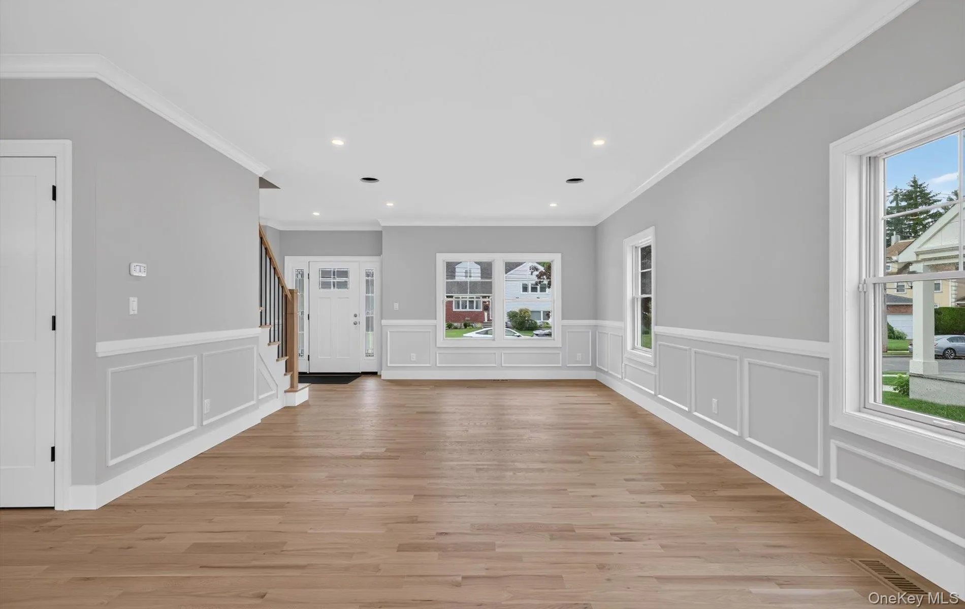170 San Juan Avenue, North Hempstead, NY, 4 Bedrooms Bedrooms, 10 Rooms Rooms,5 BathroomsBathrooms,Residential,For Rent,San Juan,0,1063436 170 San Juan Avenue, North Hempstead, NY, 4 Bedrooms Bedrooms, 10 Rooms Rooms,5 BathroomsBathrooms,Residential,For Rent,San Juan,0,1063436
