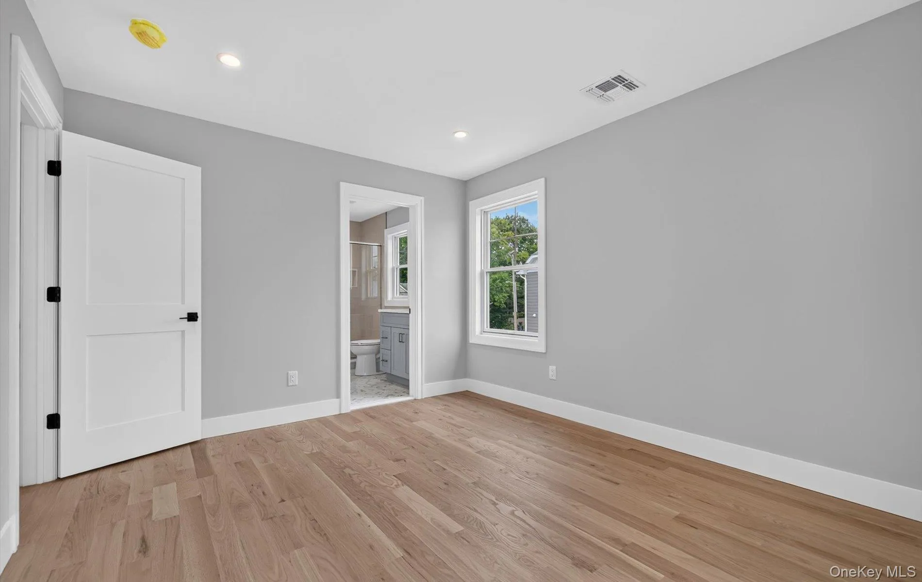 170 San Juan Avenue, North Hempstead, NY, 4 Bedrooms Bedrooms, 10 Rooms Rooms,5 BathroomsBathrooms,Residential,For Rent,San Juan,0,1063436 170 San Juan Avenue, North Hempstead, NY, 4 Bedrooms Bedrooms, 10 Rooms Rooms,5 BathroomsBathrooms,Residential,For Rent,San Juan,0,1063436
