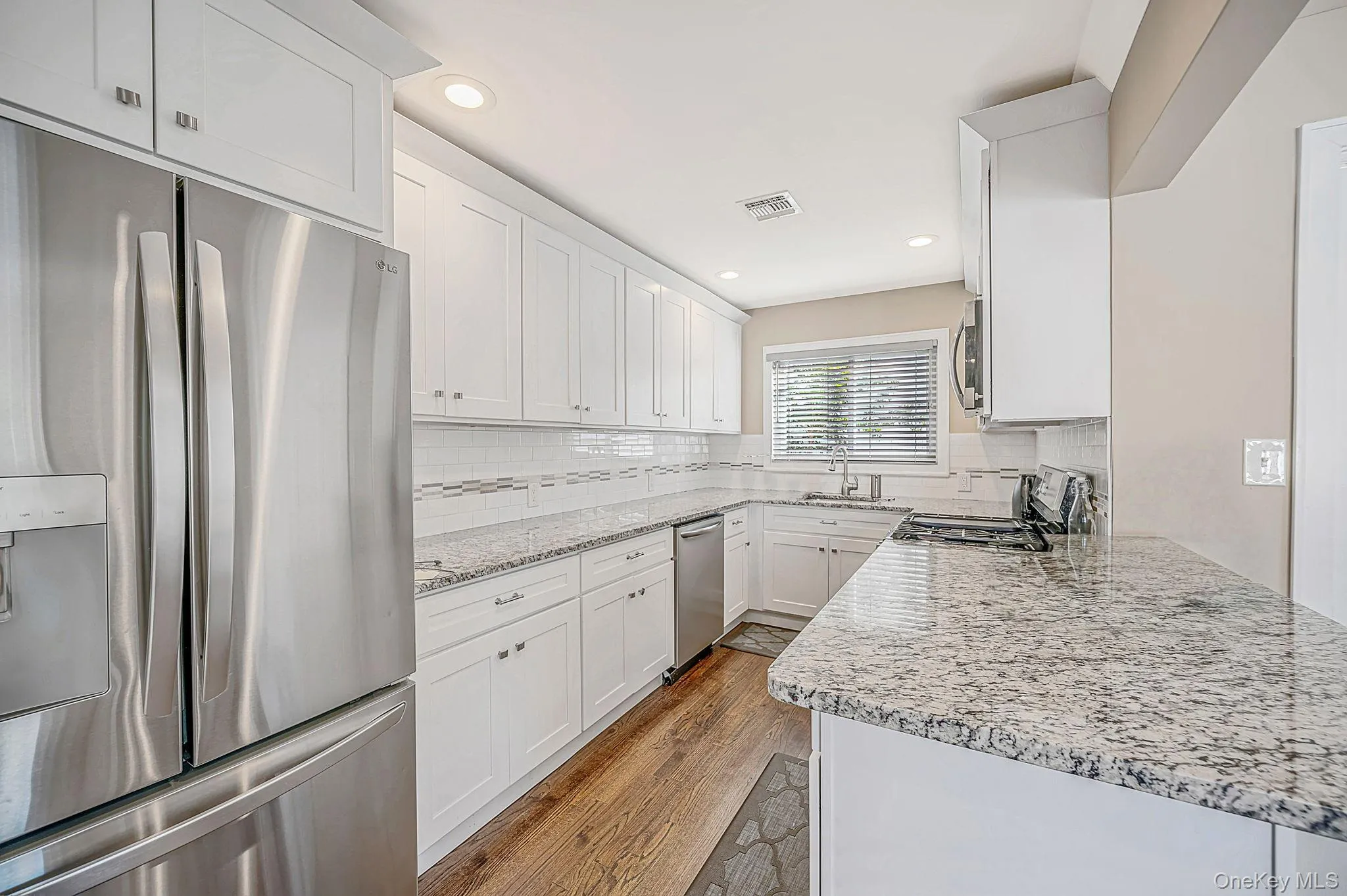 354 Seaford Avenue, Oyster Bay, NY, 4 Bedrooms Bedrooms, 7 Rooms Rooms,2 BathroomsBathrooms,Residential,For Rent,Seaford,0,1063438 354 Seaford Avenue, Oyster Bay, NY, 4 Bedrooms Bedrooms, 7 Rooms Rooms,2 BathroomsBathrooms,Residential,For Rent,Seaford,0,1063438