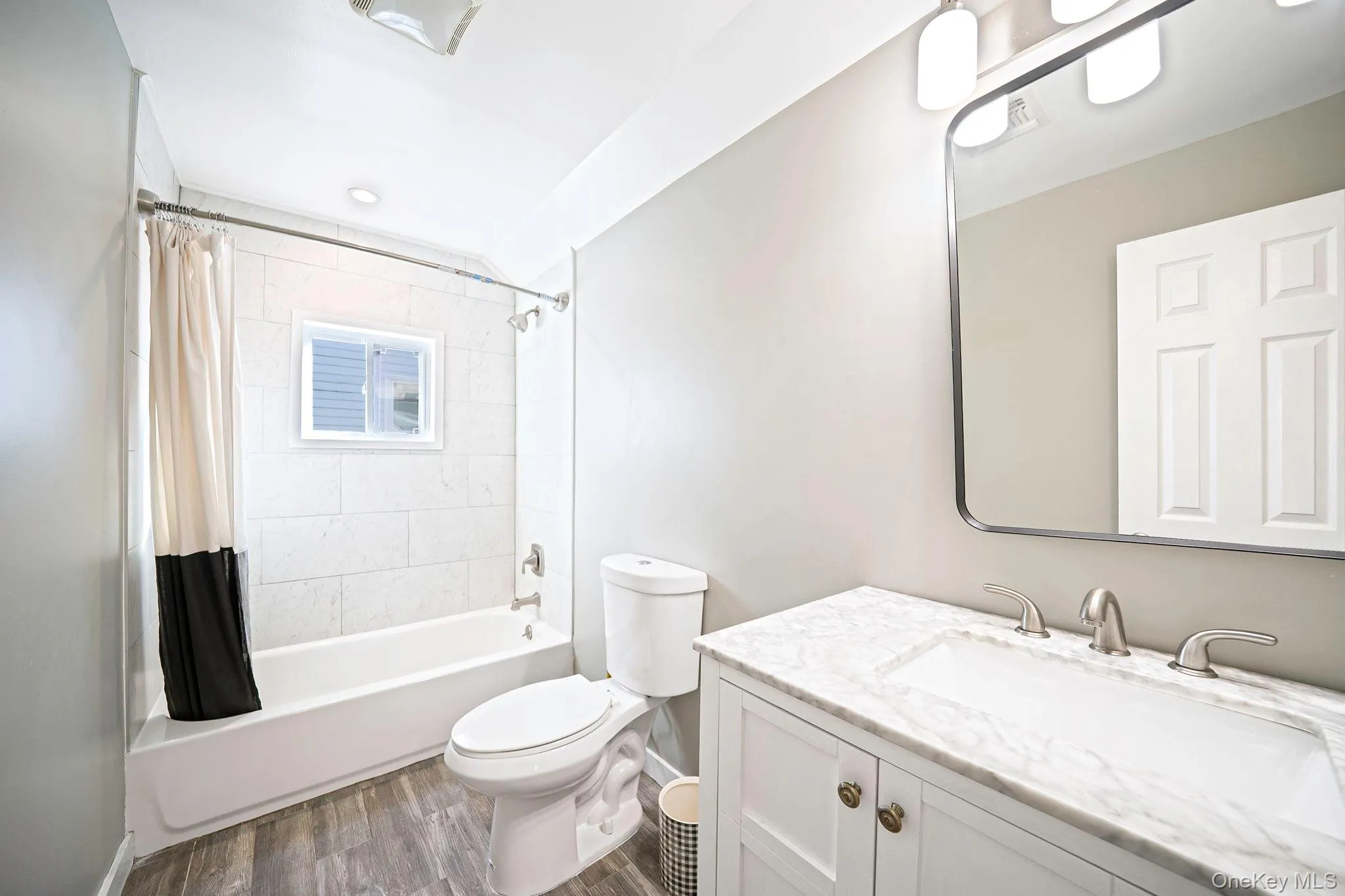 354 Seaford Avenue, Oyster Bay, NY, 4 Bedrooms Bedrooms, 7 Rooms Rooms,2 BathroomsBathrooms,Residential,For Rent,Seaford,0,1063438 354 Seaford Avenue, Oyster Bay, NY, 4 Bedrooms Bedrooms, 7 Rooms Rooms,2 BathroomsBathrooms,Residential,For Rent,Seaford,0,1063438