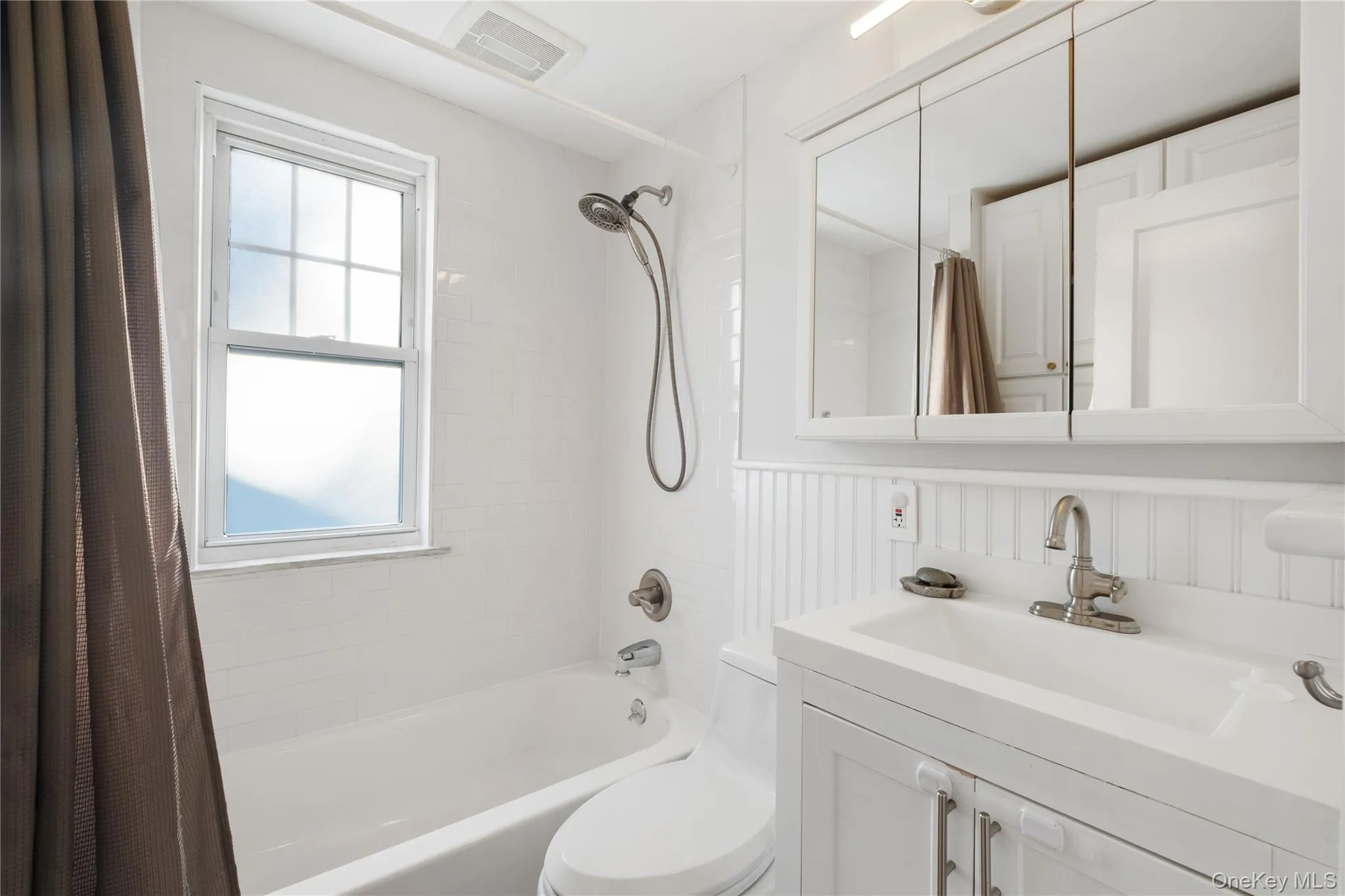 331 Stanley Avenue, Mamaroneck, NY, 3 Bedrooms Bedrooms, 8 Rooms Rooms,2 BathroomsBathrooms,Residential Lease,For Rent,Stanley,0,1063442 331 Stanley Avenue, Mamaroneck, NY, 3 Bedrooms Bedrooms, 8 Rooms Rooms,2 BathroomsBathrooms,Residential Lease,For Rent,Stanley,0,1063442
