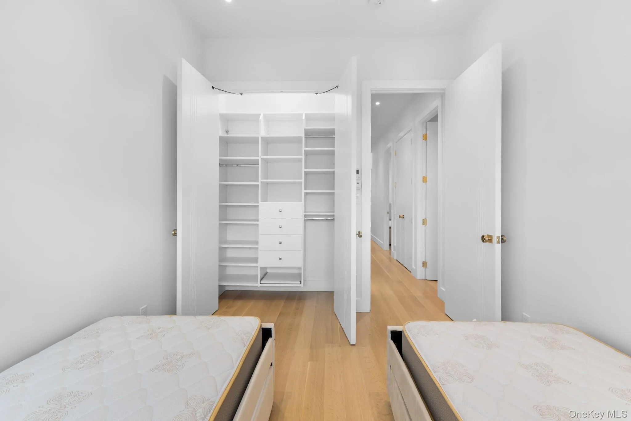 207 Lee Avenue, New York, NY, 5 Bedrooms Bedrooms, 8 Rooms Rooms,3 BathroomsBathrooms,Residential,For Rent,Lee,0,1063446 207 Lee Avenue, New York, NY, 5 Bedrooms Bedrooms, 8 Rooms Rooms,3 BathroomsBathrooms,Residential,For Rent,Lee,0,1063446