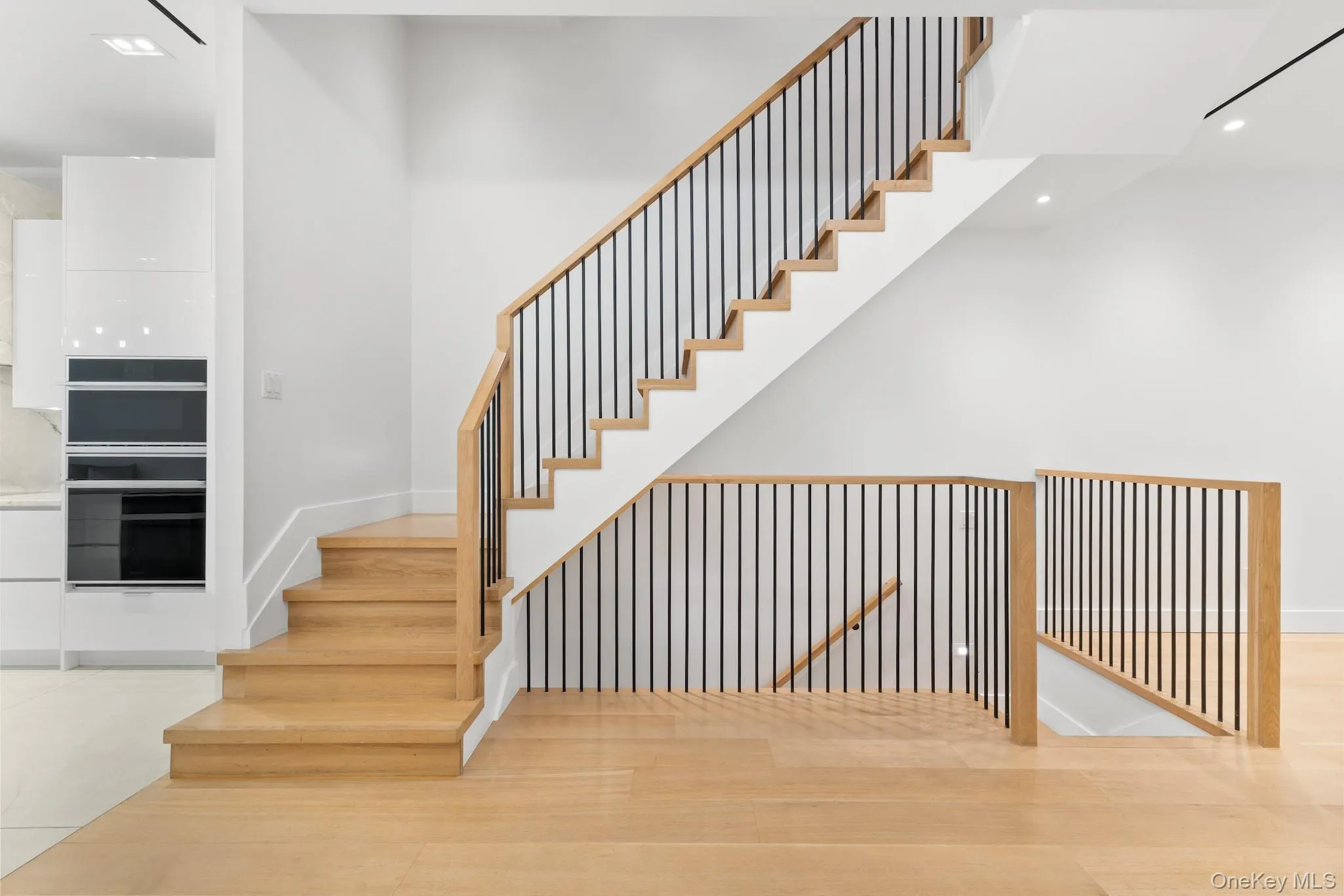 207 Lee Avenue, New York, NY, 5 Bedrooms Bedrooms, 8 Rooms Rooms,3 BathroomsBathrooms,Residential,For Rent,Lee,0,1063446 207 Lee Avenue, New York, NY, 5 Bedrooms Bedrooms, 8 Rooms Rooms,3 BathroomsBathrooms,Residential,For Rent,Lee,0,1063446