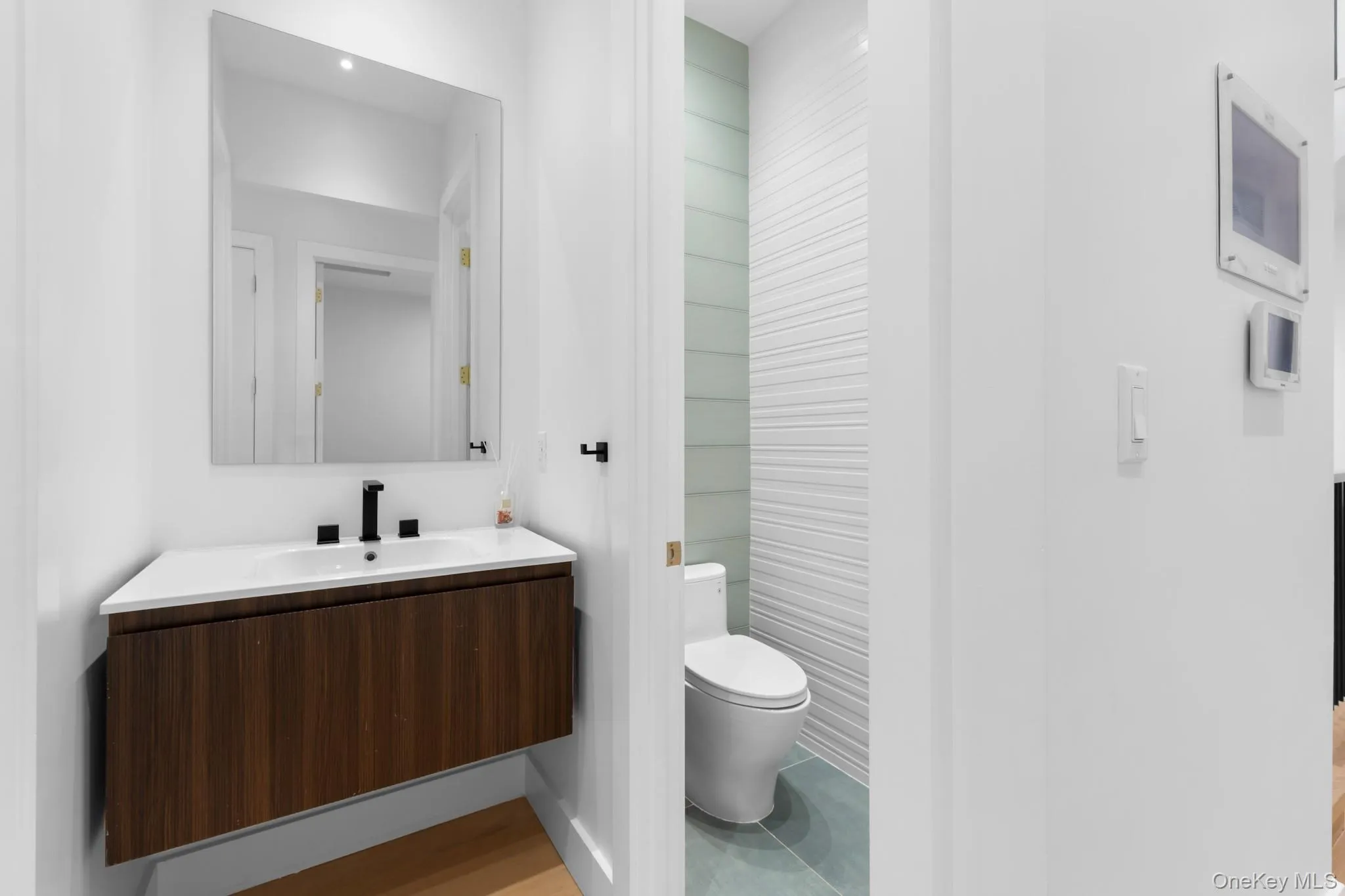 207 Lee Avenue, New York, NY, 5 Bedrooms Bedrooms, 8 Rooms Rooms,3 BathroomsBathrooms,Residential,For Rent,Lee,0,1063446 207 Lee Avenue, New York, NY, 5 Bedrooms Bedrooms, 8 Rooms Rooms,3 BathroomsBathrooms,Residential,For Rent,Lee,0,1063446