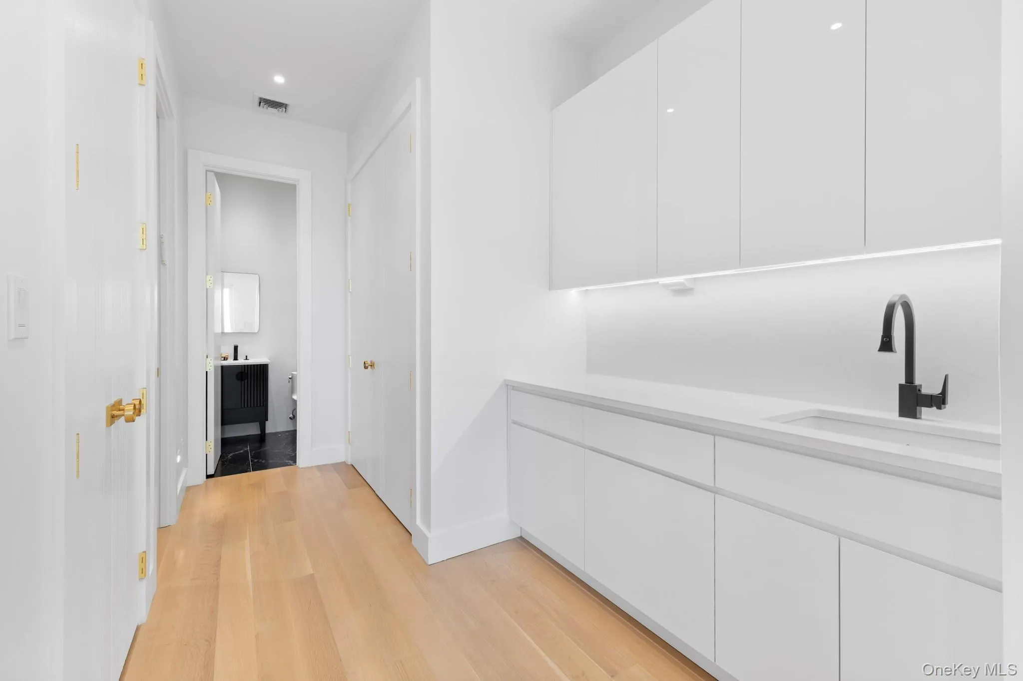 207 Lee Avenue, New York, NY, 5 Bedrooms Bedrooms, 8 Rooms Rooms,3 BathroomsBathrooms,Residential,For Rent,Lee,0,1063446 207 Lee Avenue, New York, NY, 5 Bedrooms Bedrooms, 8 Rooms Rooms,3 BathroomsBathrooms,Residential,For Rent,Lee,0,1063446