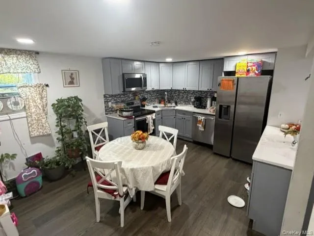 104 Lexington Avenue, Islip, NY, 5 Bedrooms Bedrooms, 9 Rooms Rooms,2 BathroomsBathrooms,Residential,For Rent,Lexington,0,1063452 104 Lexington Avenue, Islip, NY, 5 Bedrooms Bedrooms, 9 Rooms Rooms,2 BathroomsBathrooms,Residential,For Rent,Lexington,0,1063452
