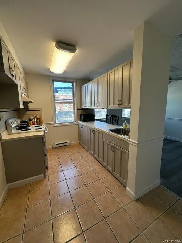 269 Broadway, Oyster Bay, NY , With , 1 Bedroom , and , 3 Room , 1 Bathroom , For , Residential Lease , For Rent , 1063456 , MLSID,1063456 269 Broadway, Oyster Bay, NY , With , 1 Bedroom , and , 3 Room , 1 Bathroom , For , Residential Lease , For Rent , 1063456 , MLSID,1063456