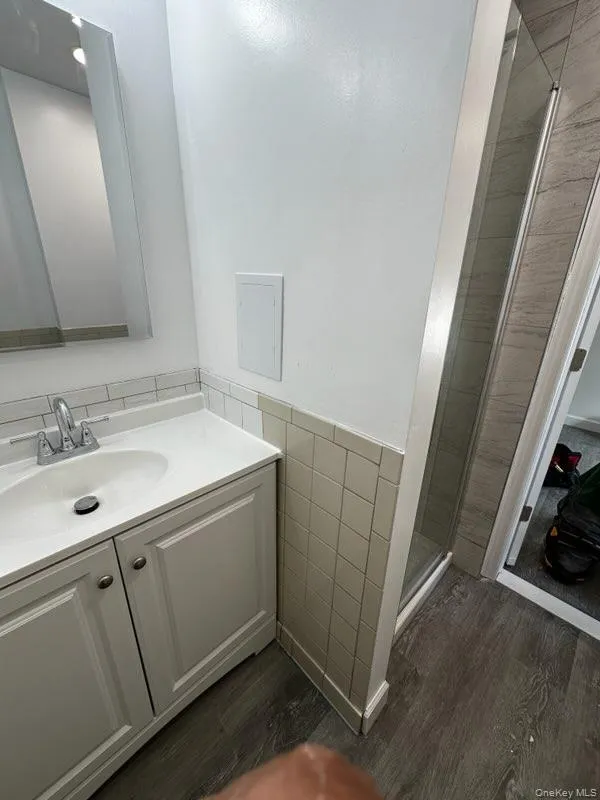 269 Broadway, Oyster Bay, NY , With , 1 Bedroom , and , 3 Room , 1 Bathroom , For , Residential Lease , For Rent , 1063456 , MLSID,1063456 269 Broadway, Oyster Bay, NY , With , 1 Bedroom , and , 3 Room , 1 Bathroom , For , Residential Lease , For Rent , 1063456 , MLSID,1063456