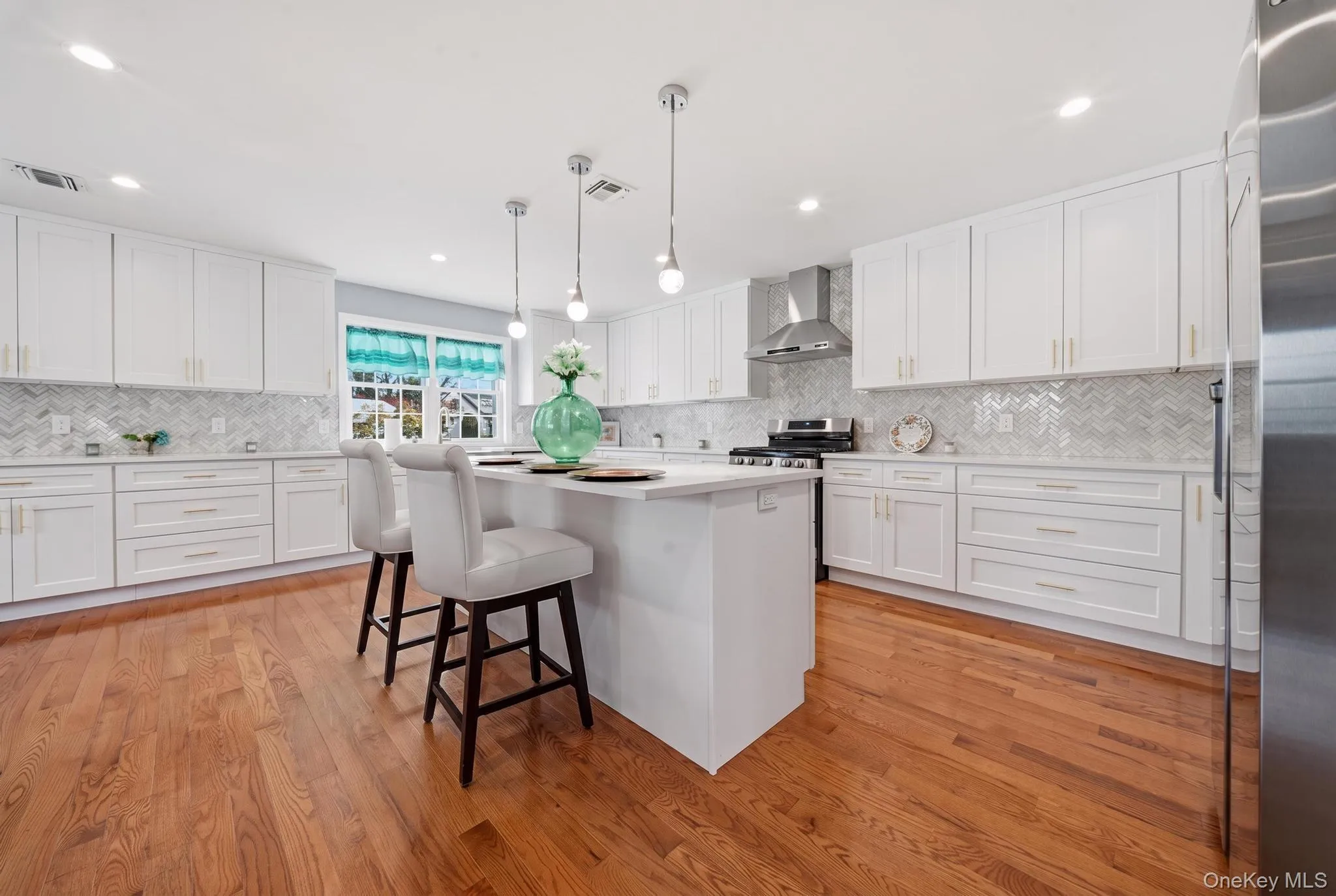 403 Bayview Avenue, Hempstead, NY, 4 Bedrooms Bedrooms, 8 Rooms Rooms,3 BathroomsBathrooms,Residential,For Rent,Bayview,0,1063463 403 Bayview Avenue, Hempstead, NY, 4 Bedrooms Bedrooms, 8 Rooms Rooms,3 BathroomsBathrooms,Residential,For Rent,Bayview,0,1063463