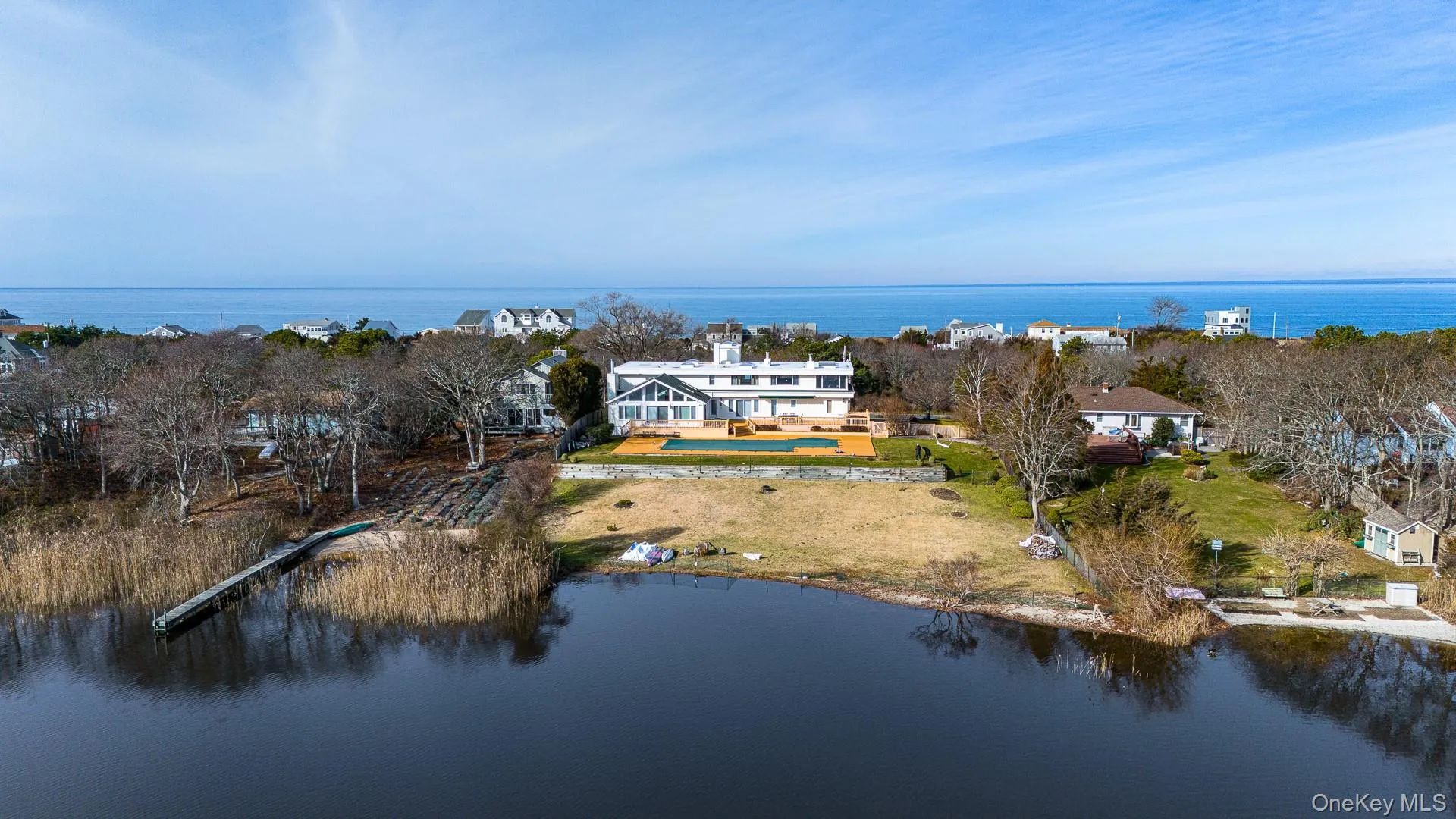 Bird's eye view featuring a water view Bird's eye view featuring a water view
