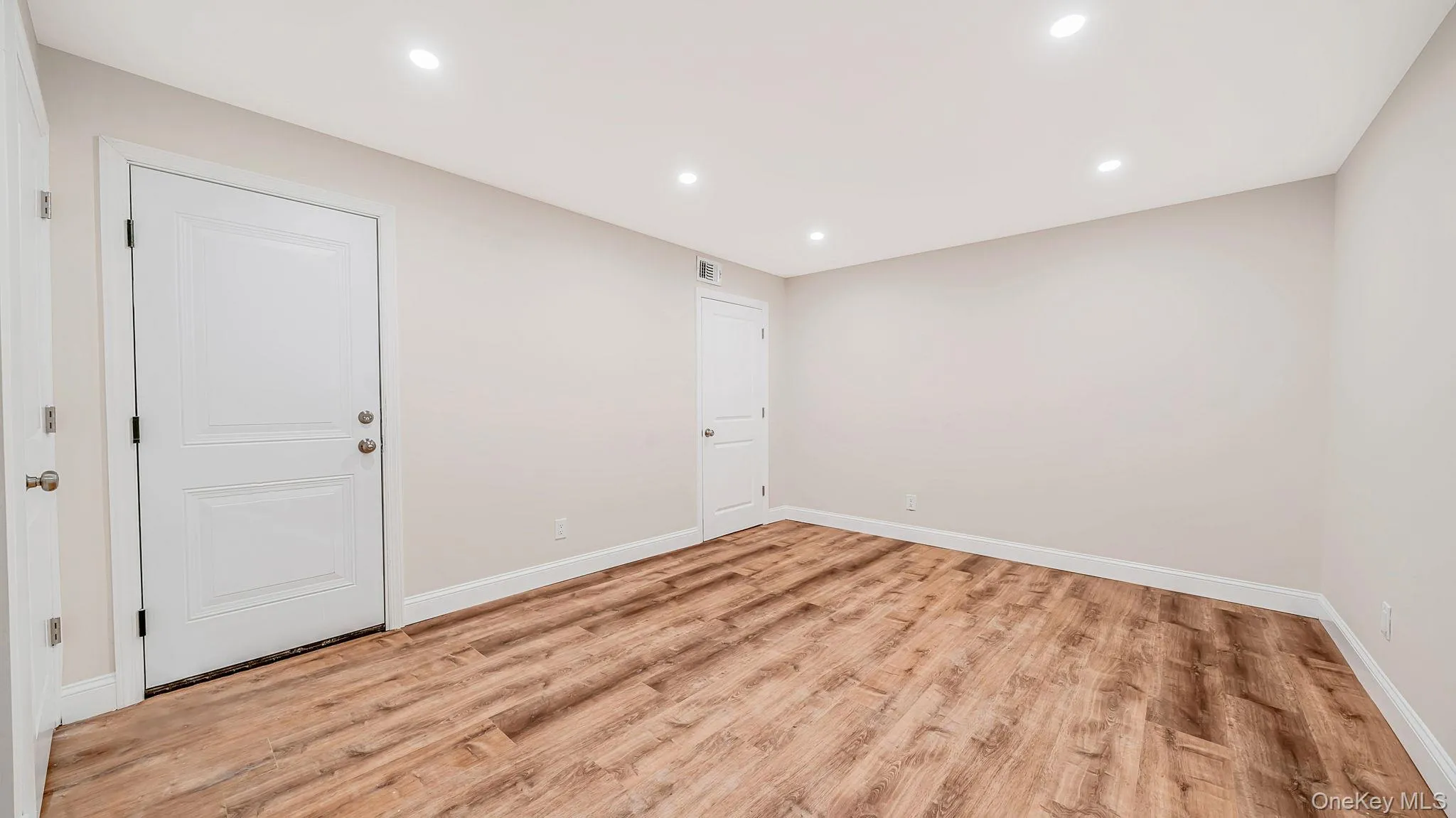 8 Adams Court, Oyster Bay, NY, 3 Bedrooms Bedrooms, 7 Rooms Rooms,3 BathroomsBathrooms,Residential,For Rent,Adams,0,1063470 8 Adams Court, Oyster Bay, NY, 3 Bedrooms Bedrooms, 7 Rooms Rooms,3 BathroomsBathrooms,Residential,For Rent,Adams,0,1063470