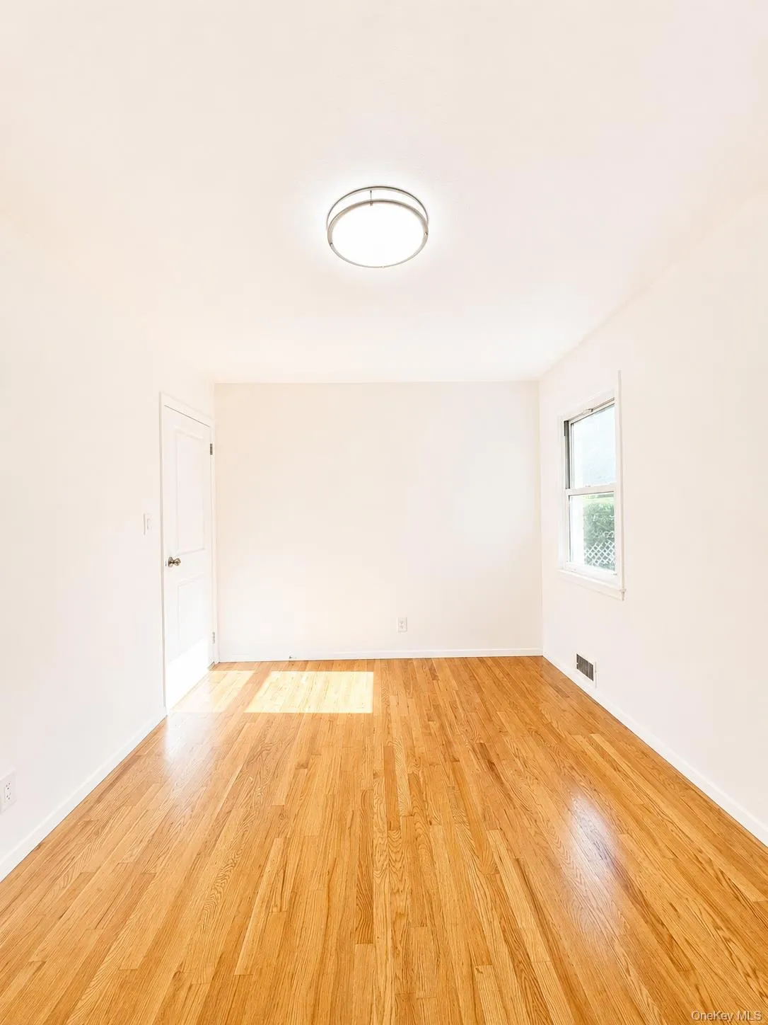 5708 260th Street, New York, NY, 3 Bedrooms Bedrooms, 6 Rooms Rooms,3 BathroomsBathrooms,Residential Lease,For Rent,260th,0,1063473 5708 260th Street, New York, NY, 3 Bedrooms Bedrooms, 6 Rooms Rooms,3 BathroomsBathrooms,Residential Lease,For Rent,260th,0,1063473