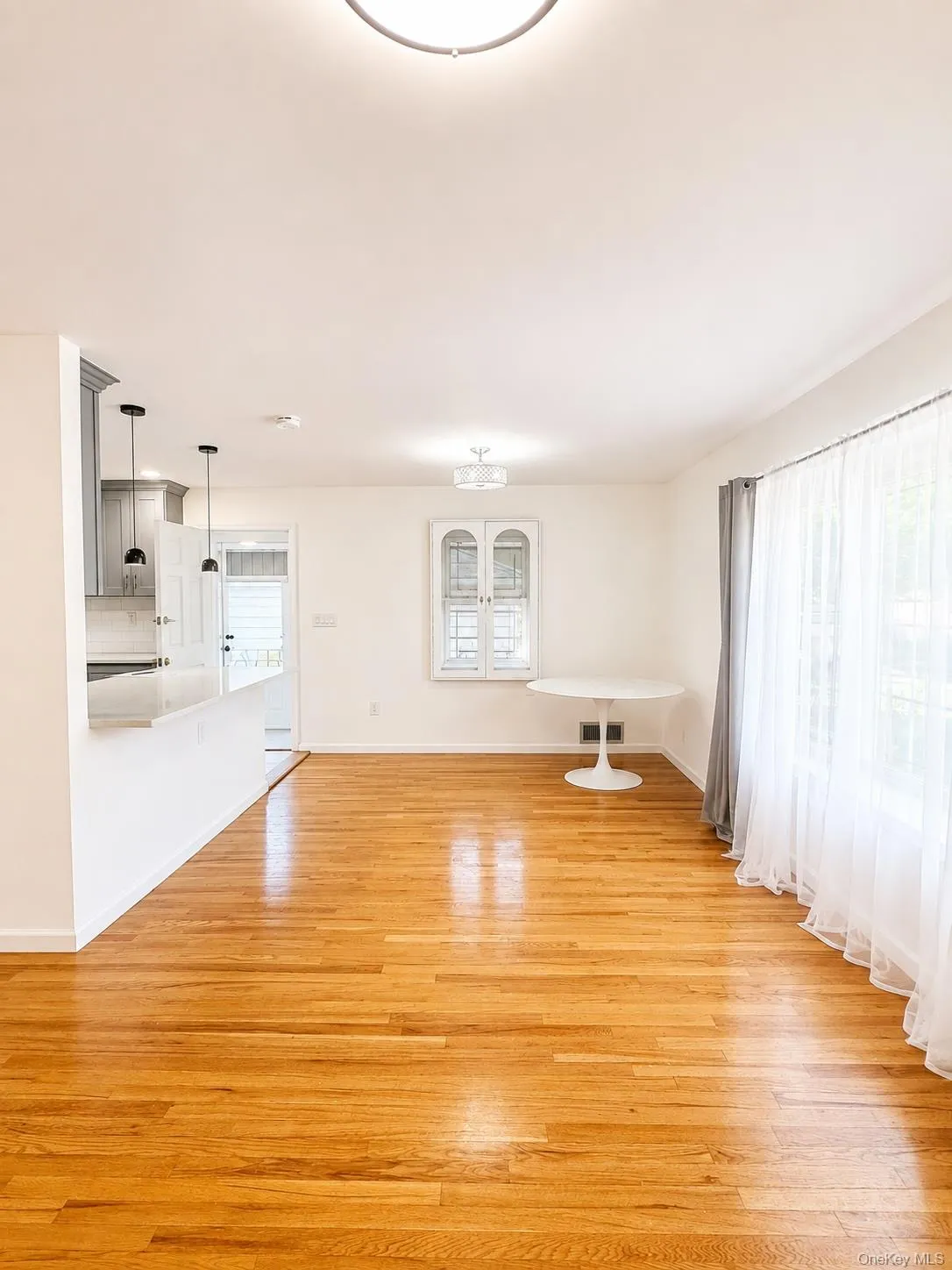 5708 260th Street, New York, NY, 3 Bedrooms Bedrooms, 6 Rooms Rooms,3 BathroomsBathrooms,Residential Lease,For Rent,260th,0,1063473 5708 260th Street, New York, NY, 3 Bedrooms Bedrooms, 6 Rooms Rooms,3 BathroomsBathrooms,Residential Lease,For Rent,260th,0,1063473